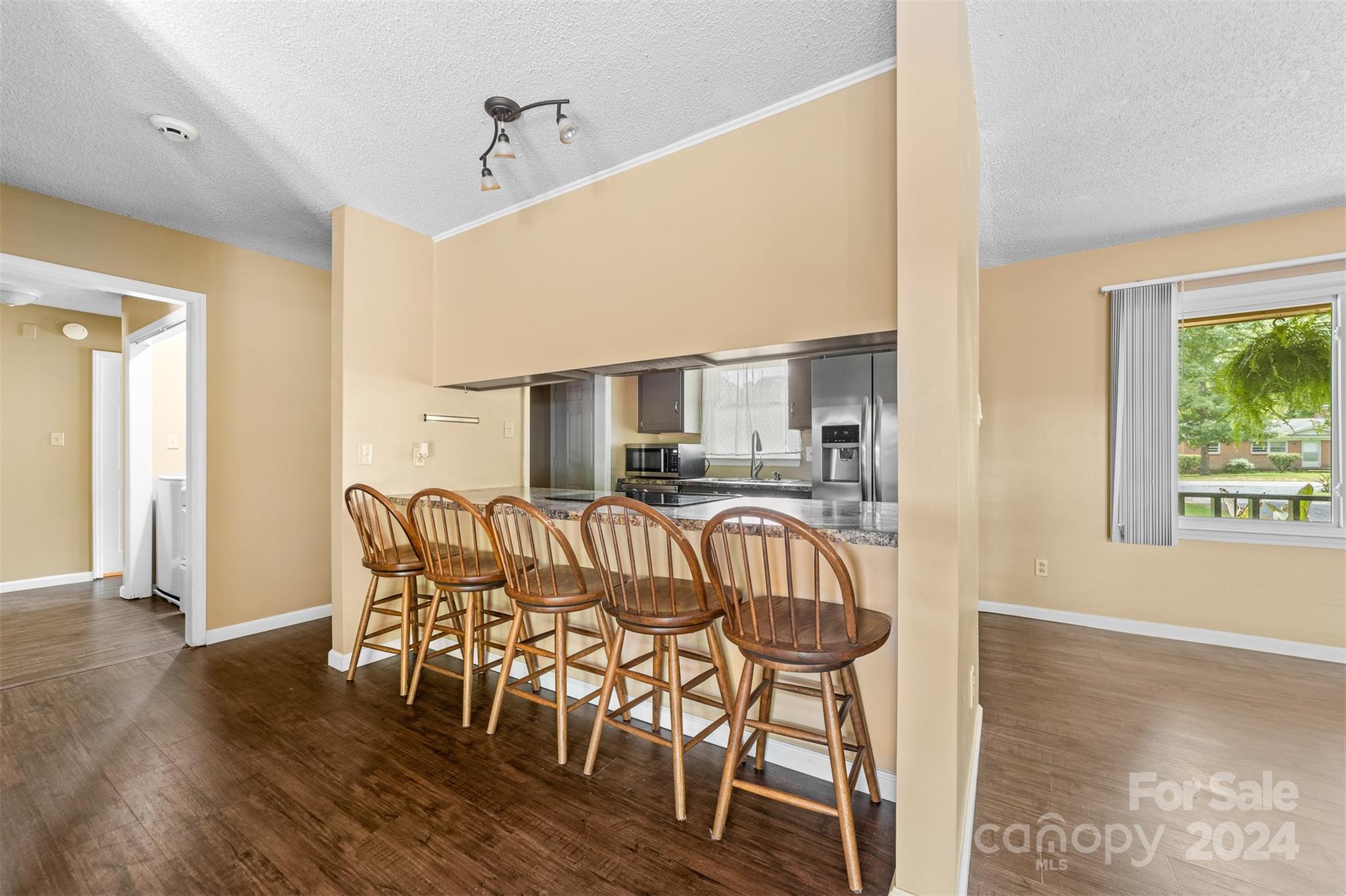 5305 Reid Road