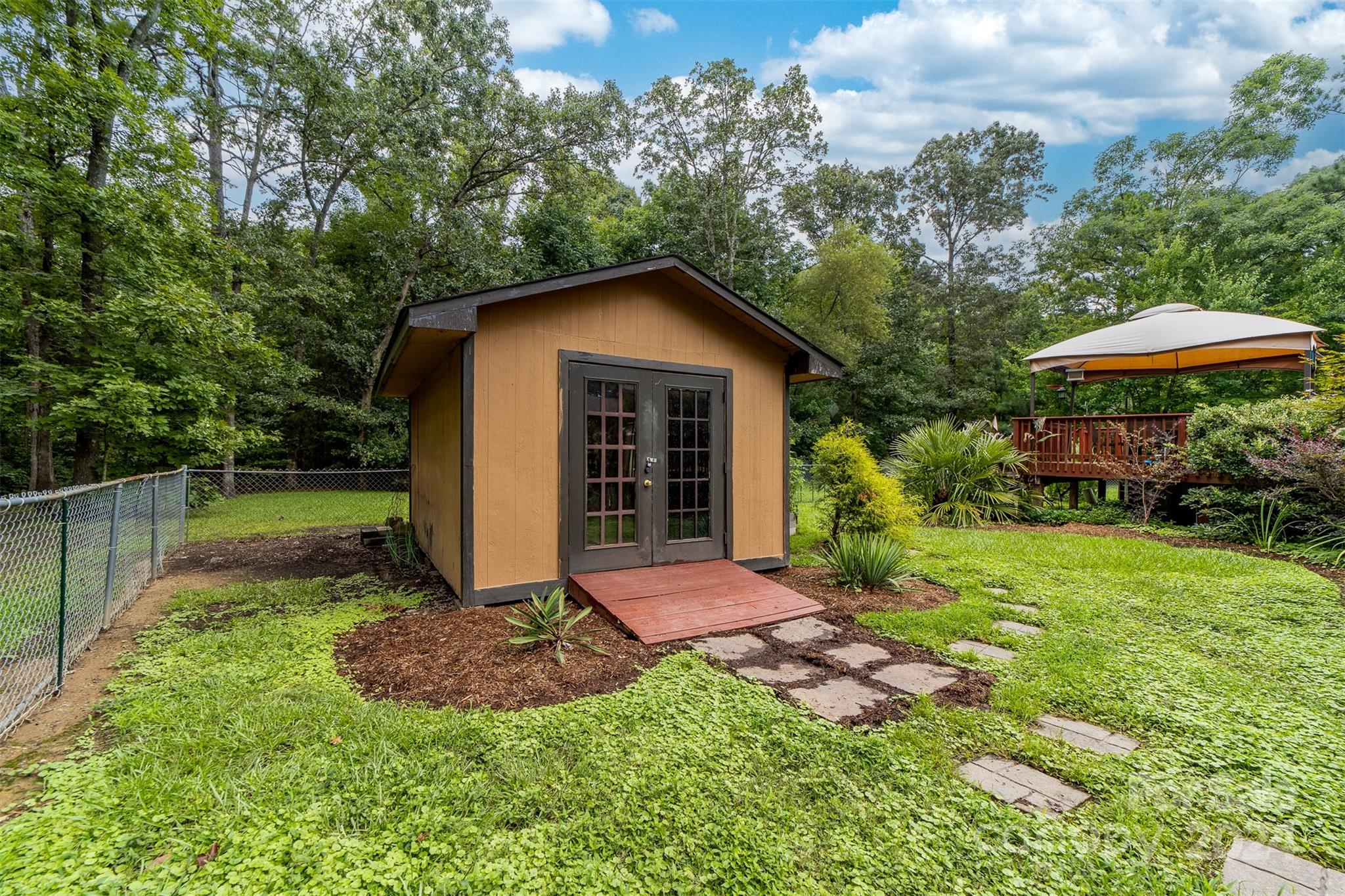 5305 Reid Road