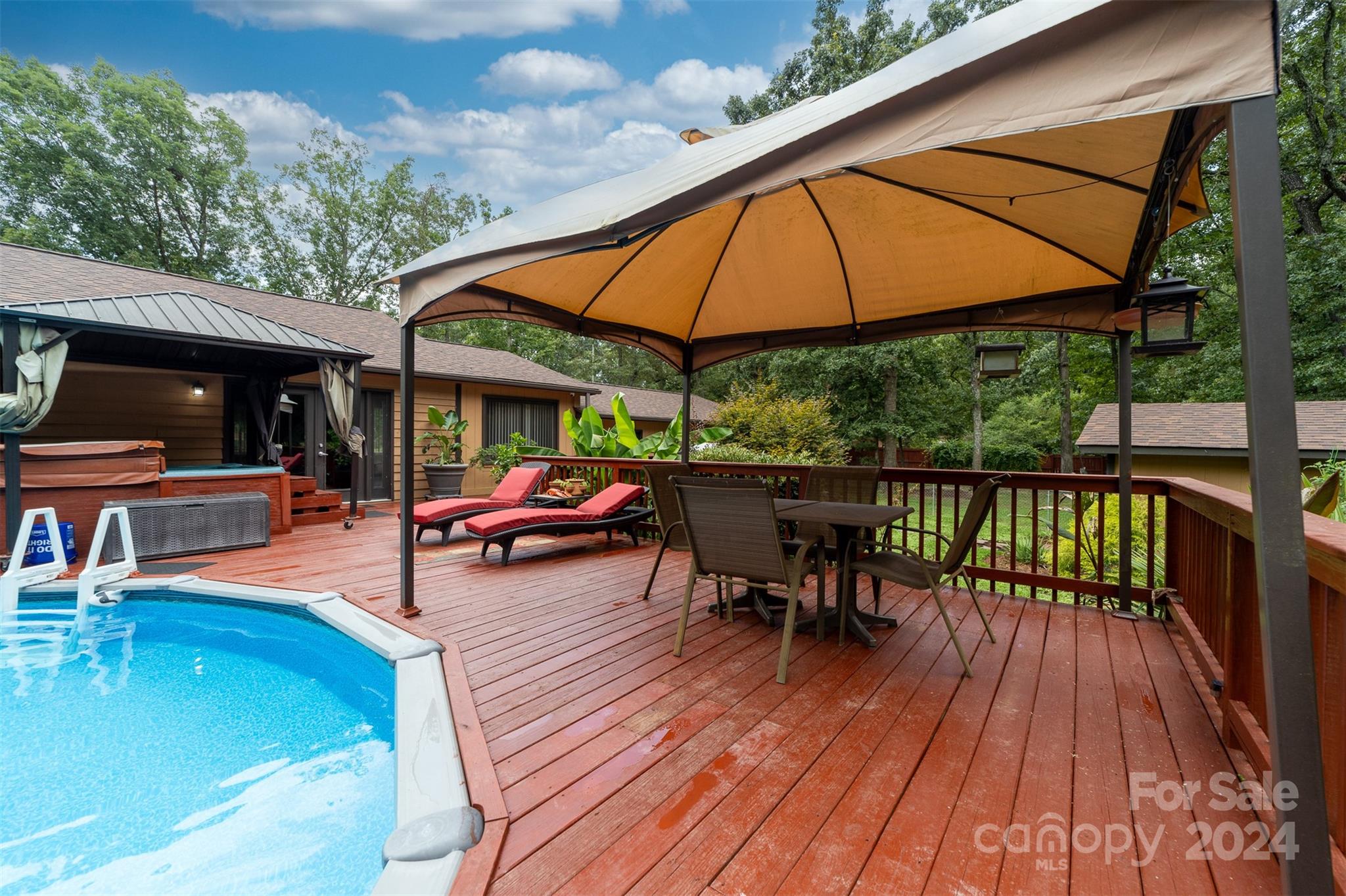 5305 Reid Road