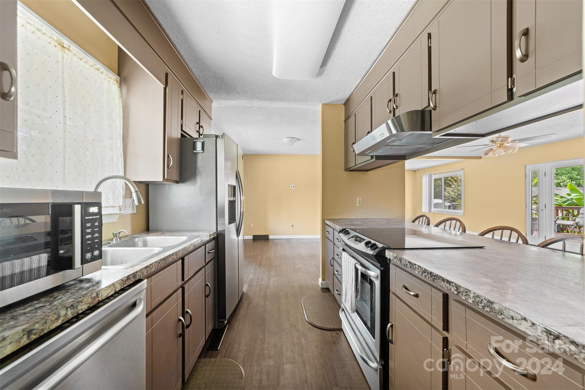 5305 Reid Road