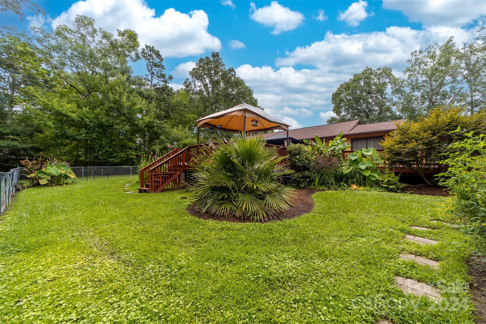 5305 Reid Road