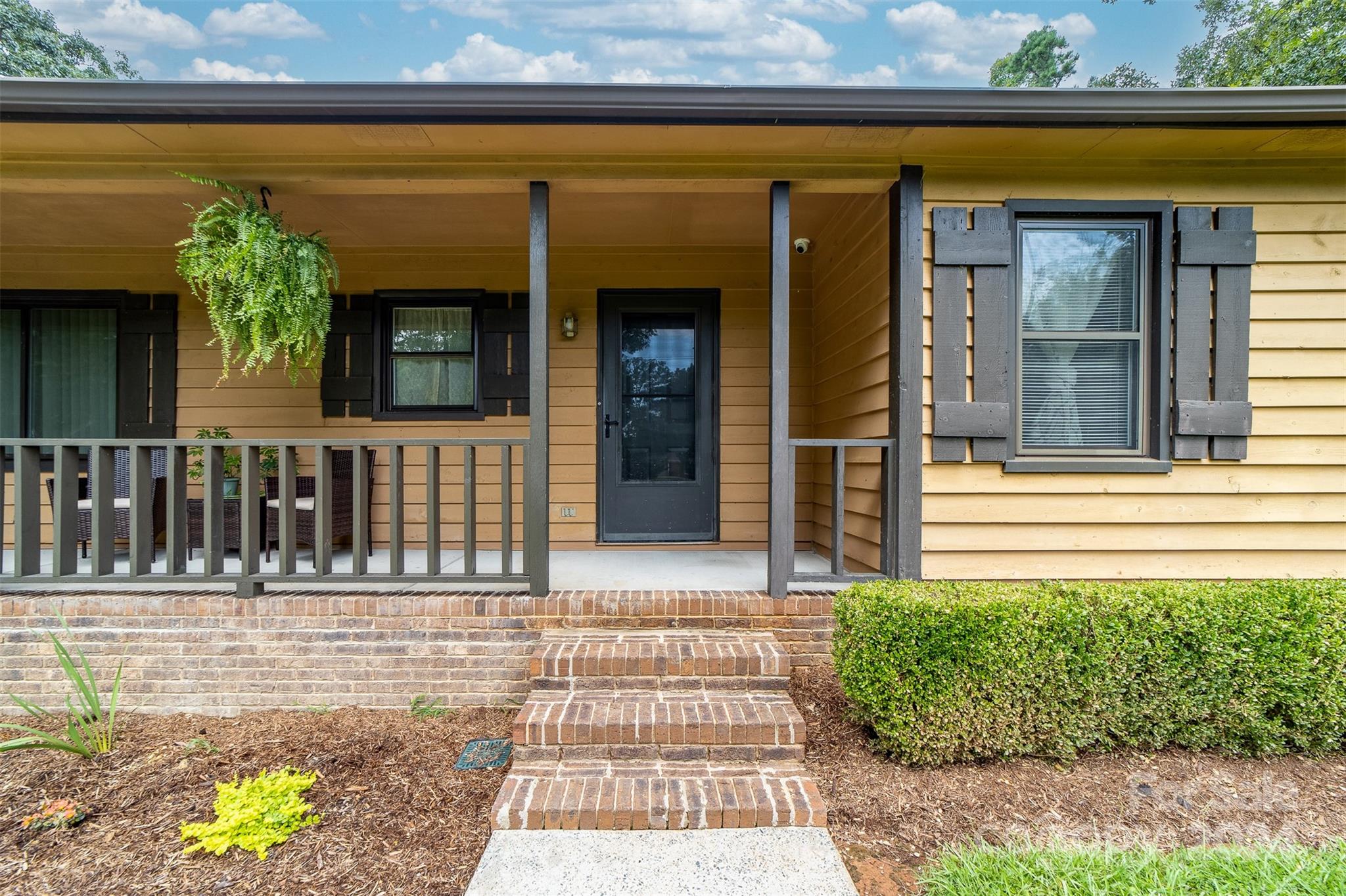 5305 Reid Road