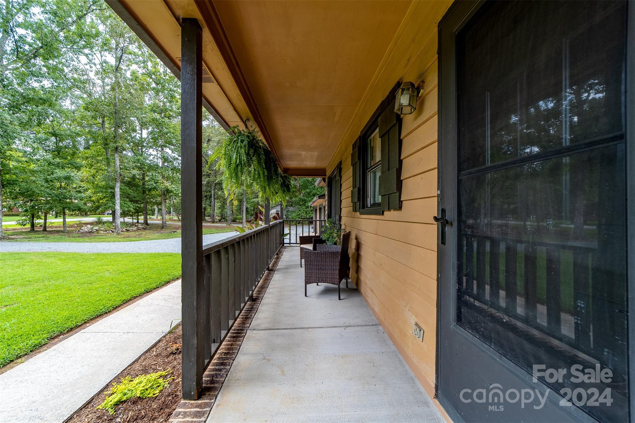 5305 Reid Road