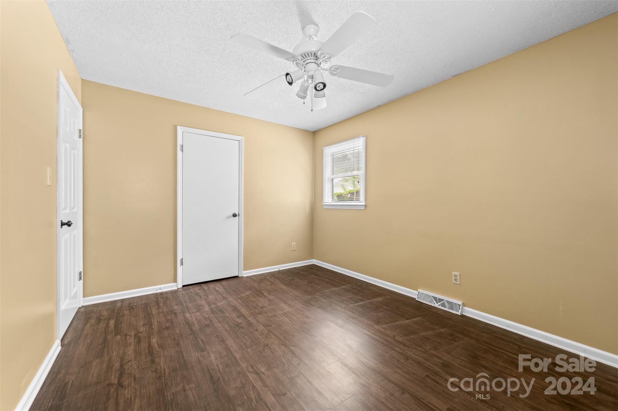 5305 Reid Road