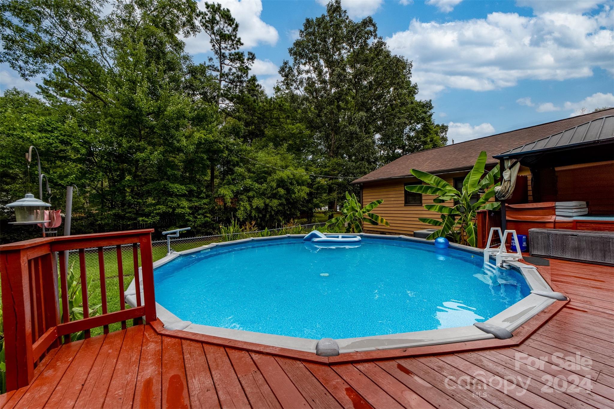 5305 Reid Road
