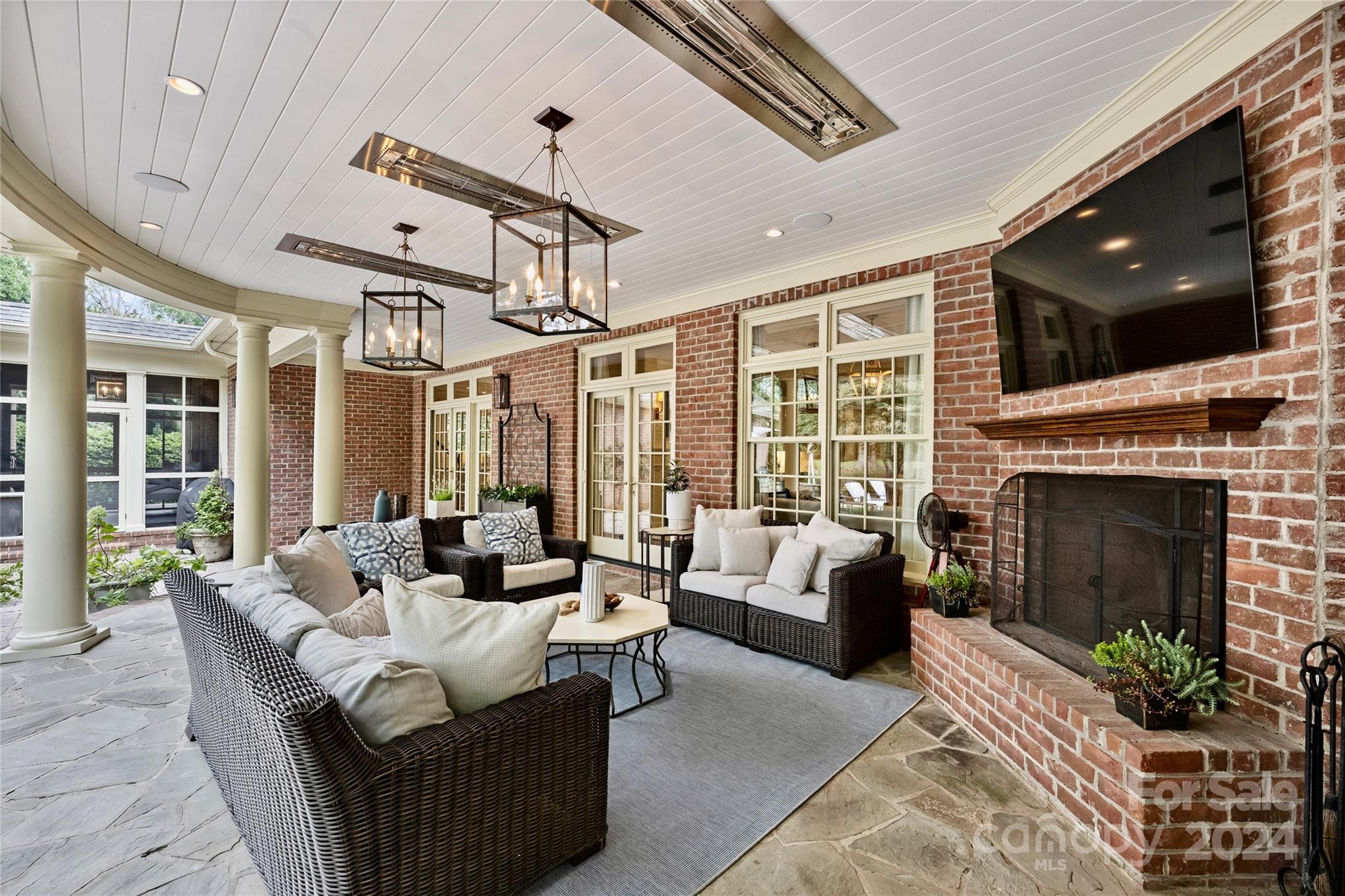 1526 Coventry Road