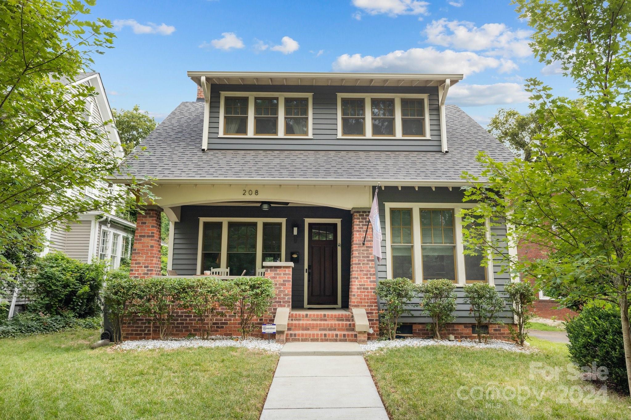 208 Grandin Road