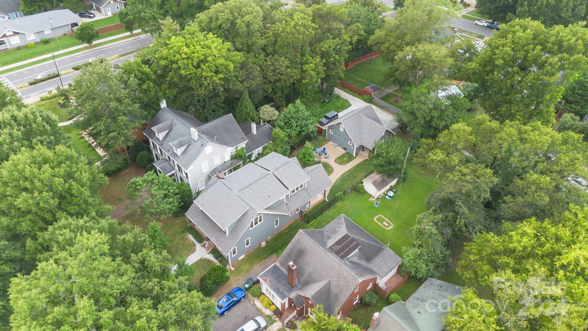 208 Grandin Road