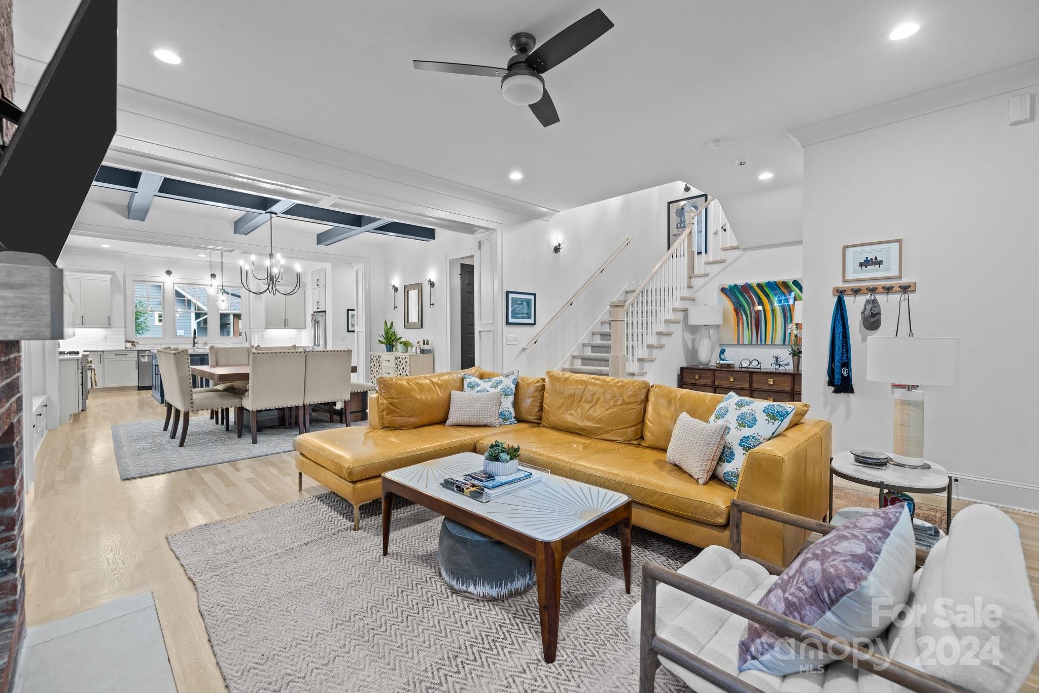 208 Grandin Road