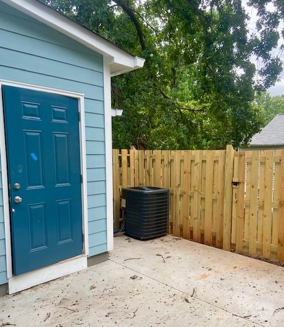 2004 Stoney Point Lane Unit: 87