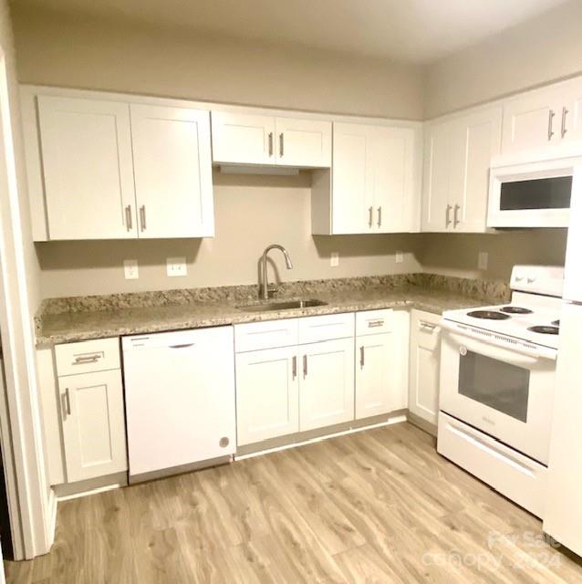 2004 Stoney Point Lane Unit: 87