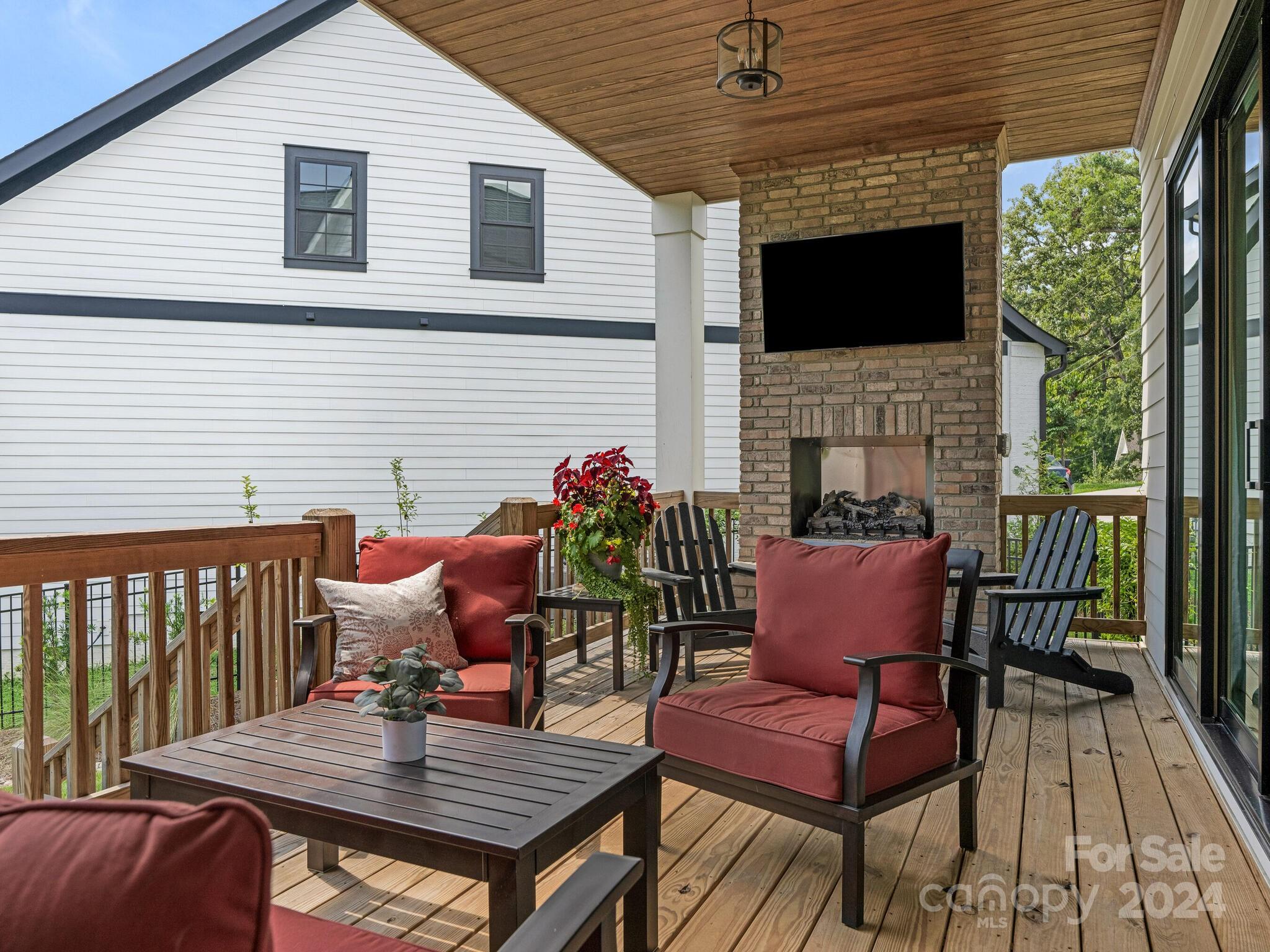 5642 Closeburn Road