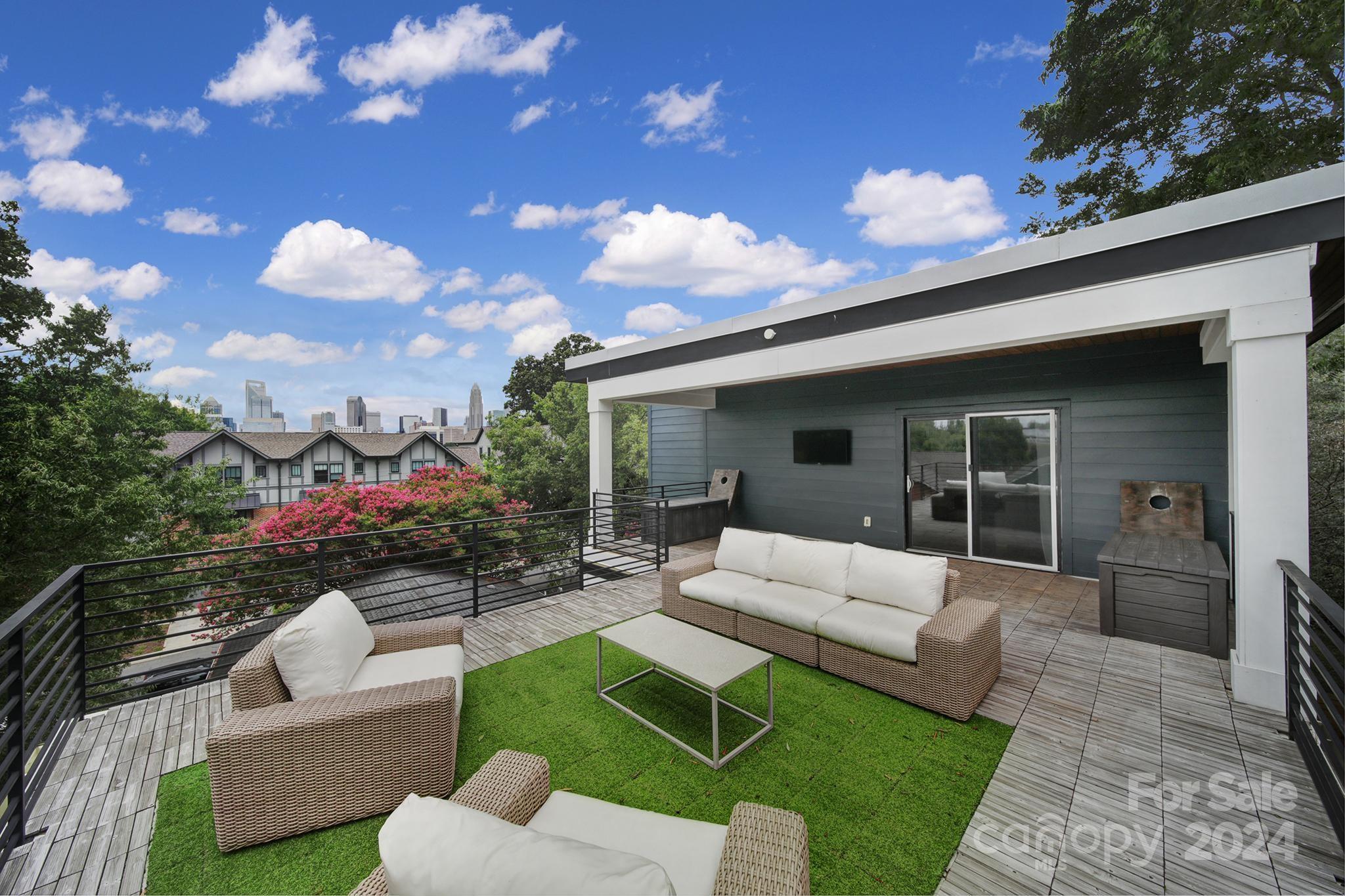 1505 Luther Street