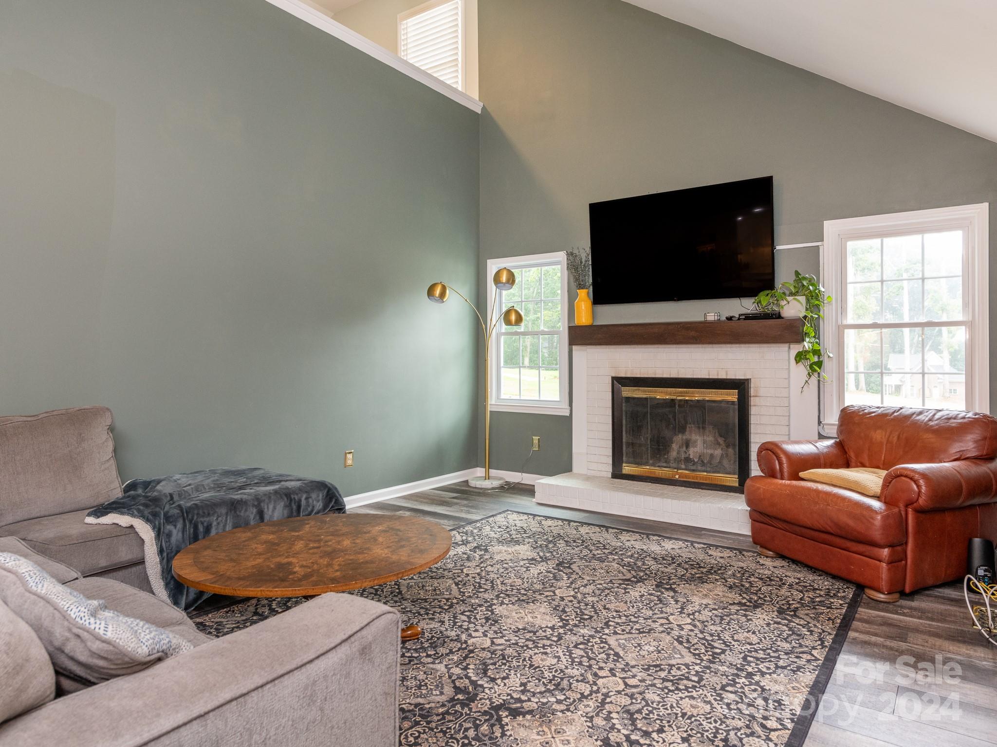 10201 Windtree Lane