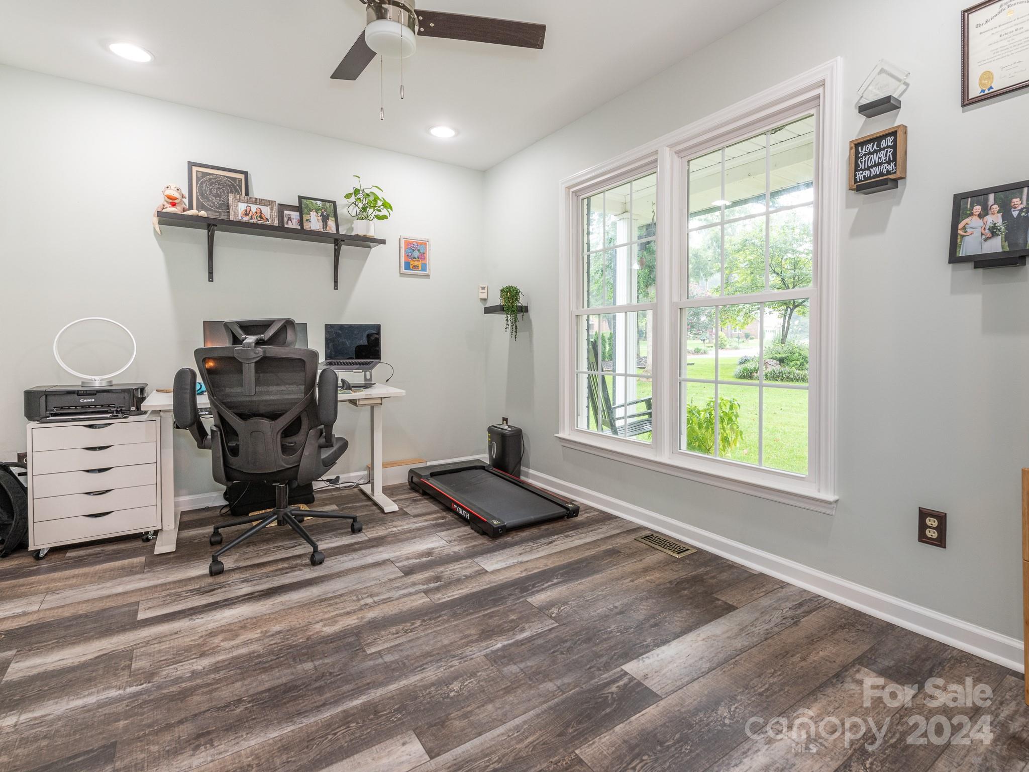 10201 Windtree Lane