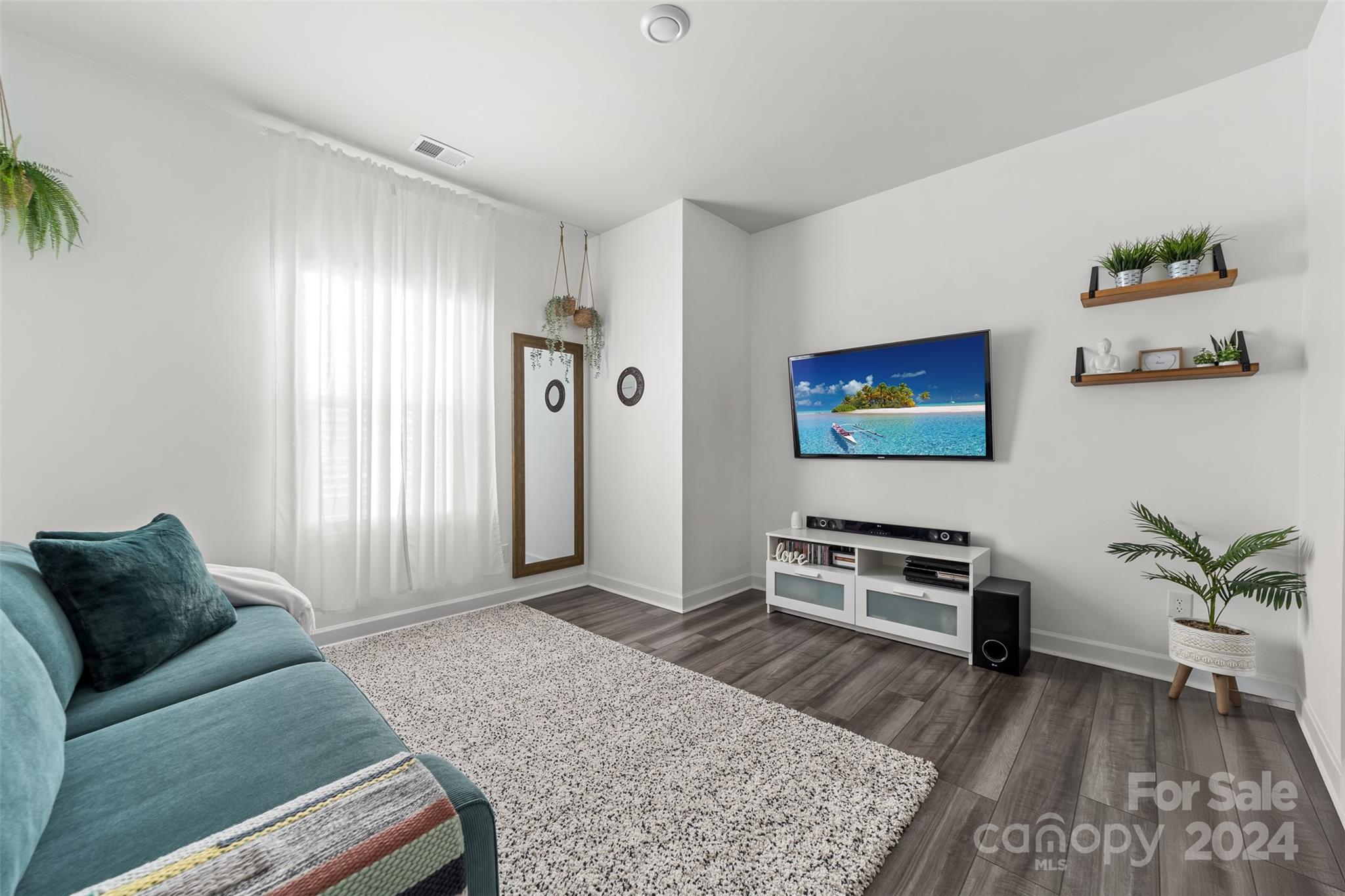 9096 Myrna Drive