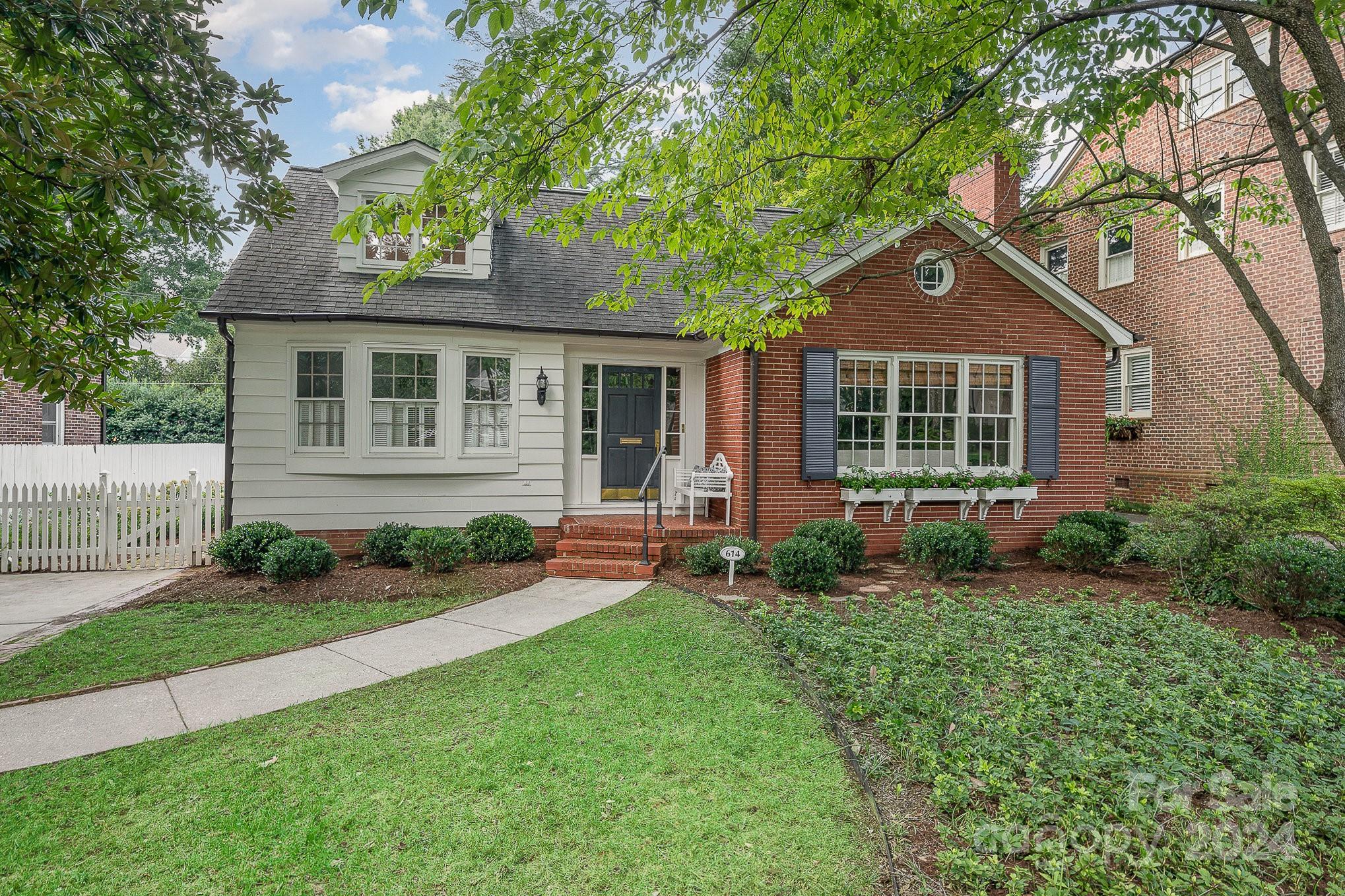 614 Moravian Lane