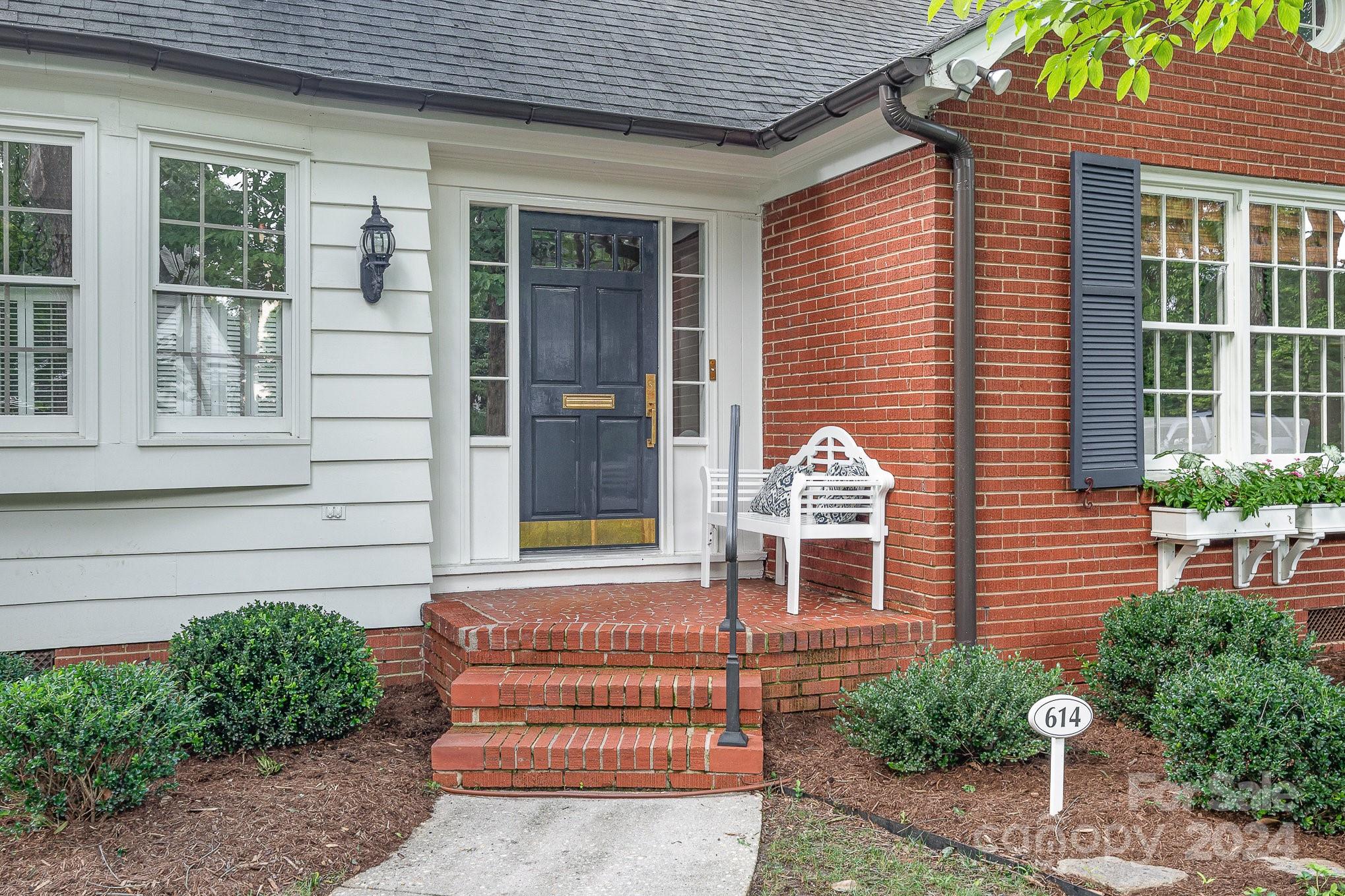 614 Moravian Lane