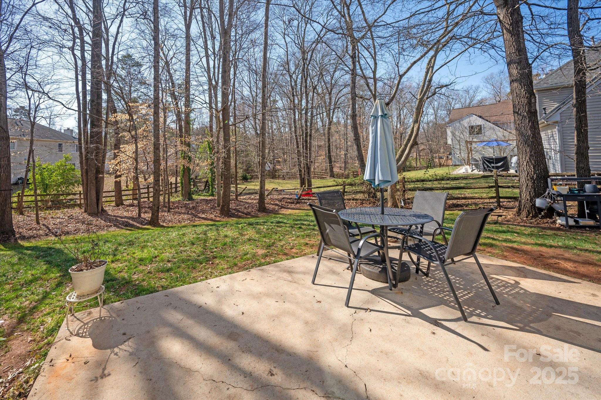 1424 Moonstone Drive