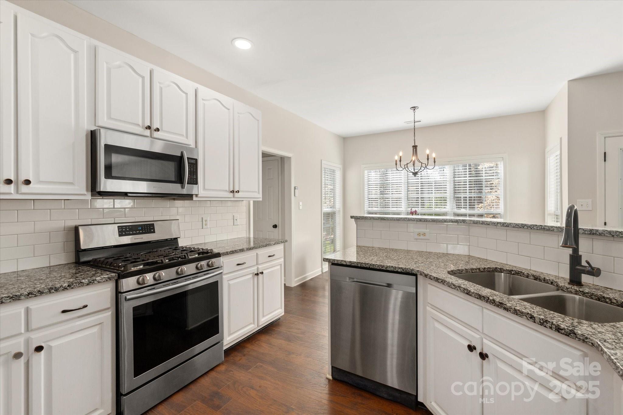1424 Moonstone Drive