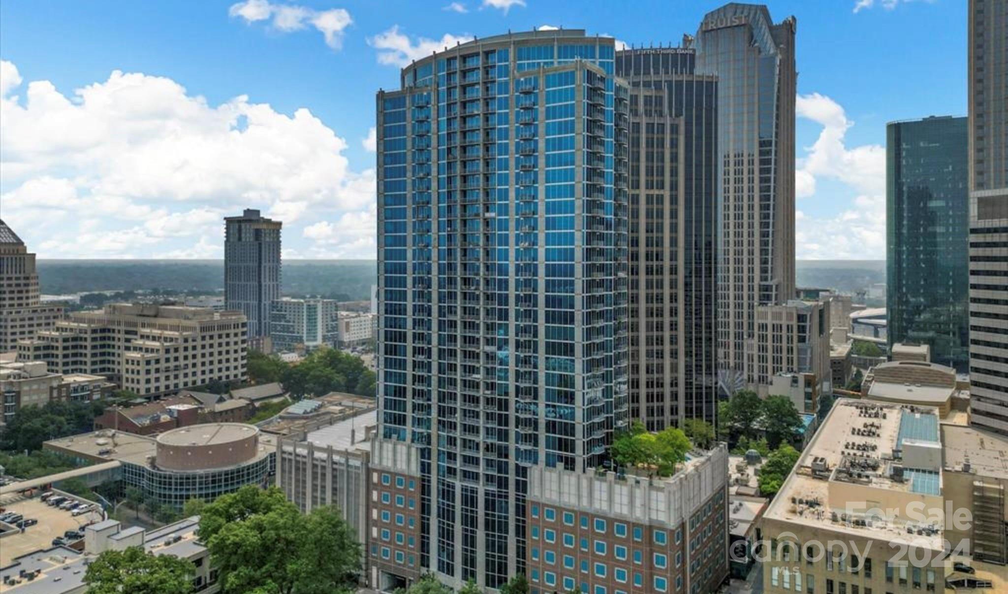 210 N Church Street Unit: 2903