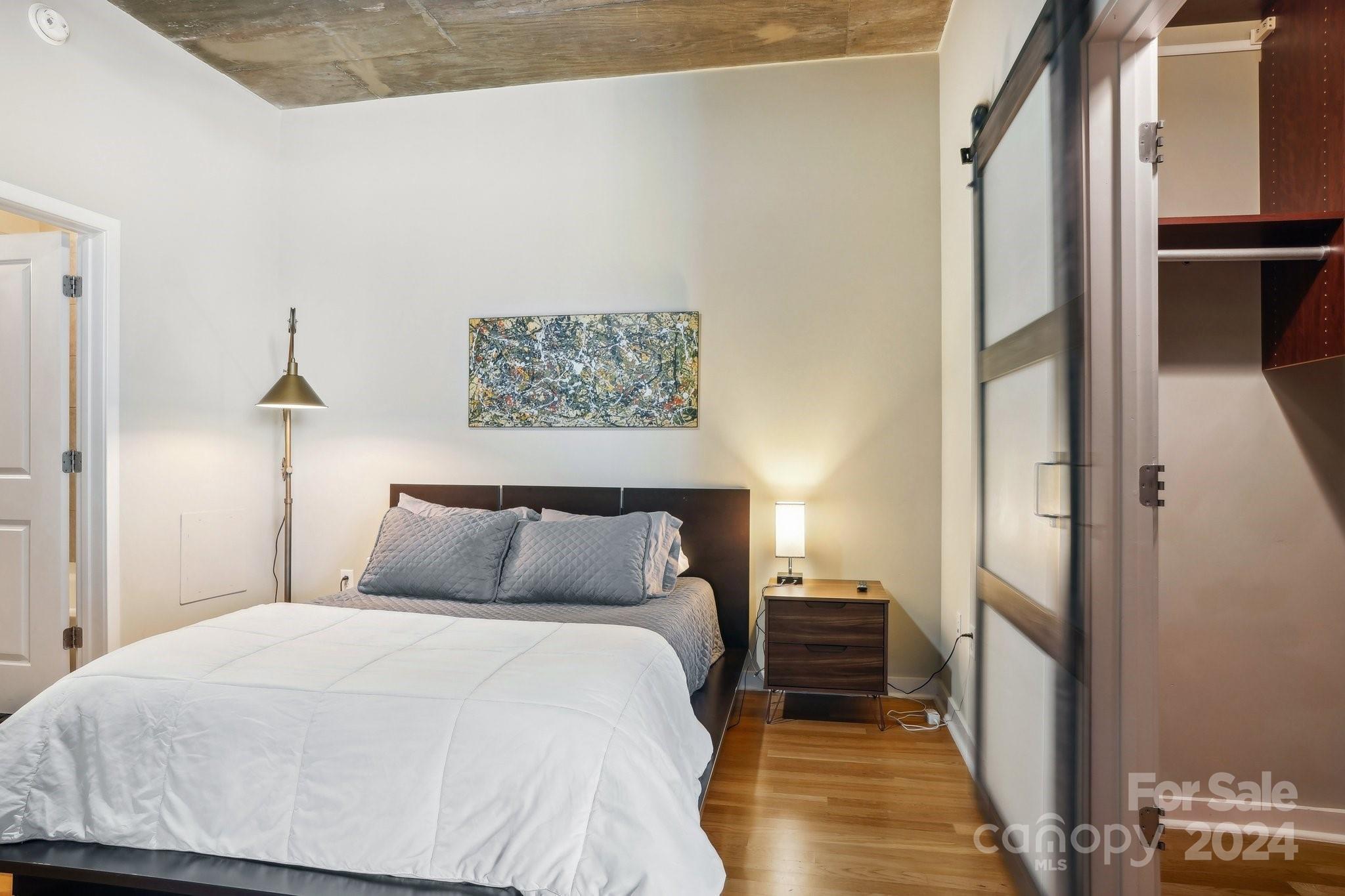 210 N Church Street Unit: 2903