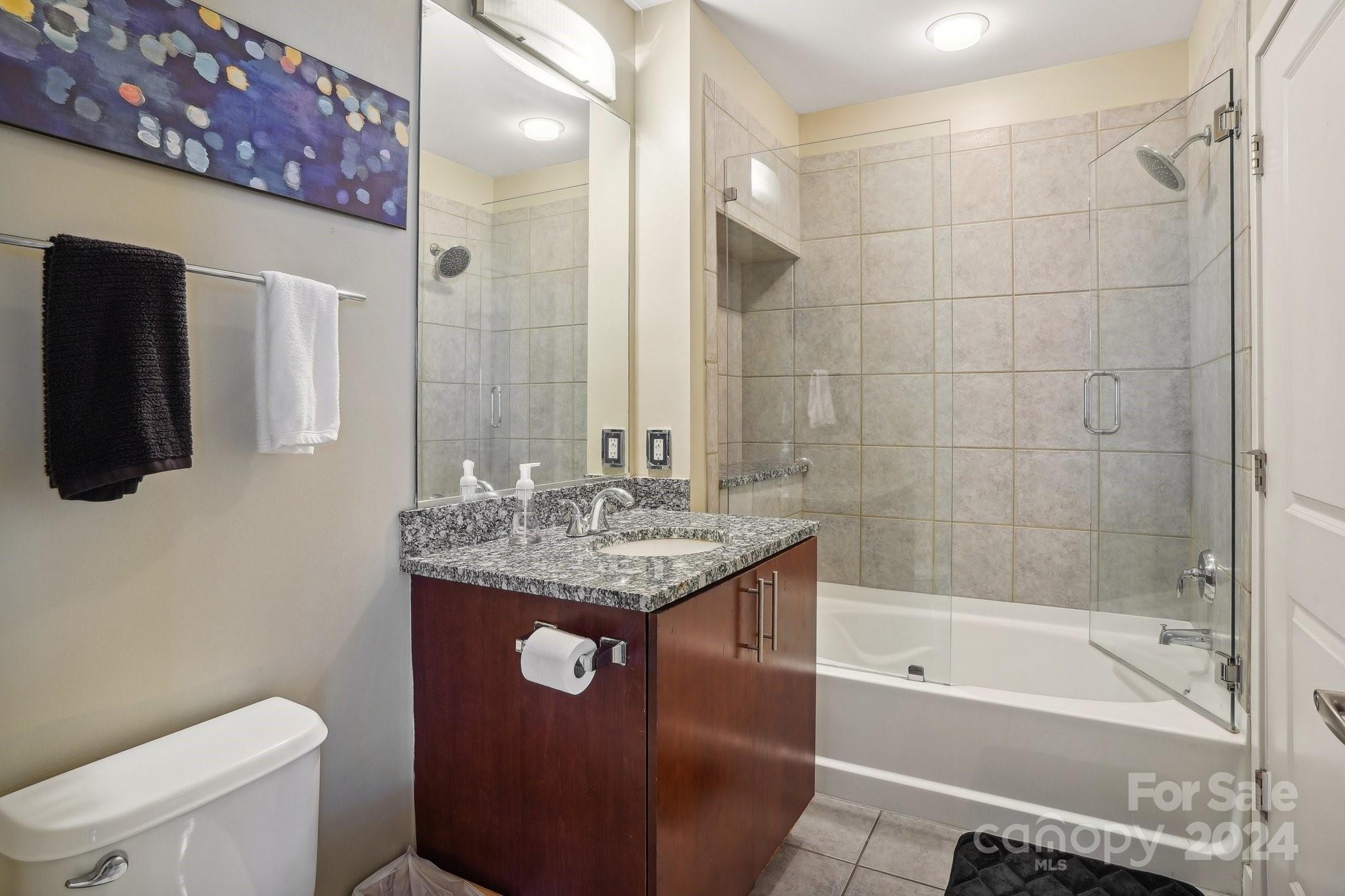 210 N Church Street Unit: 2903