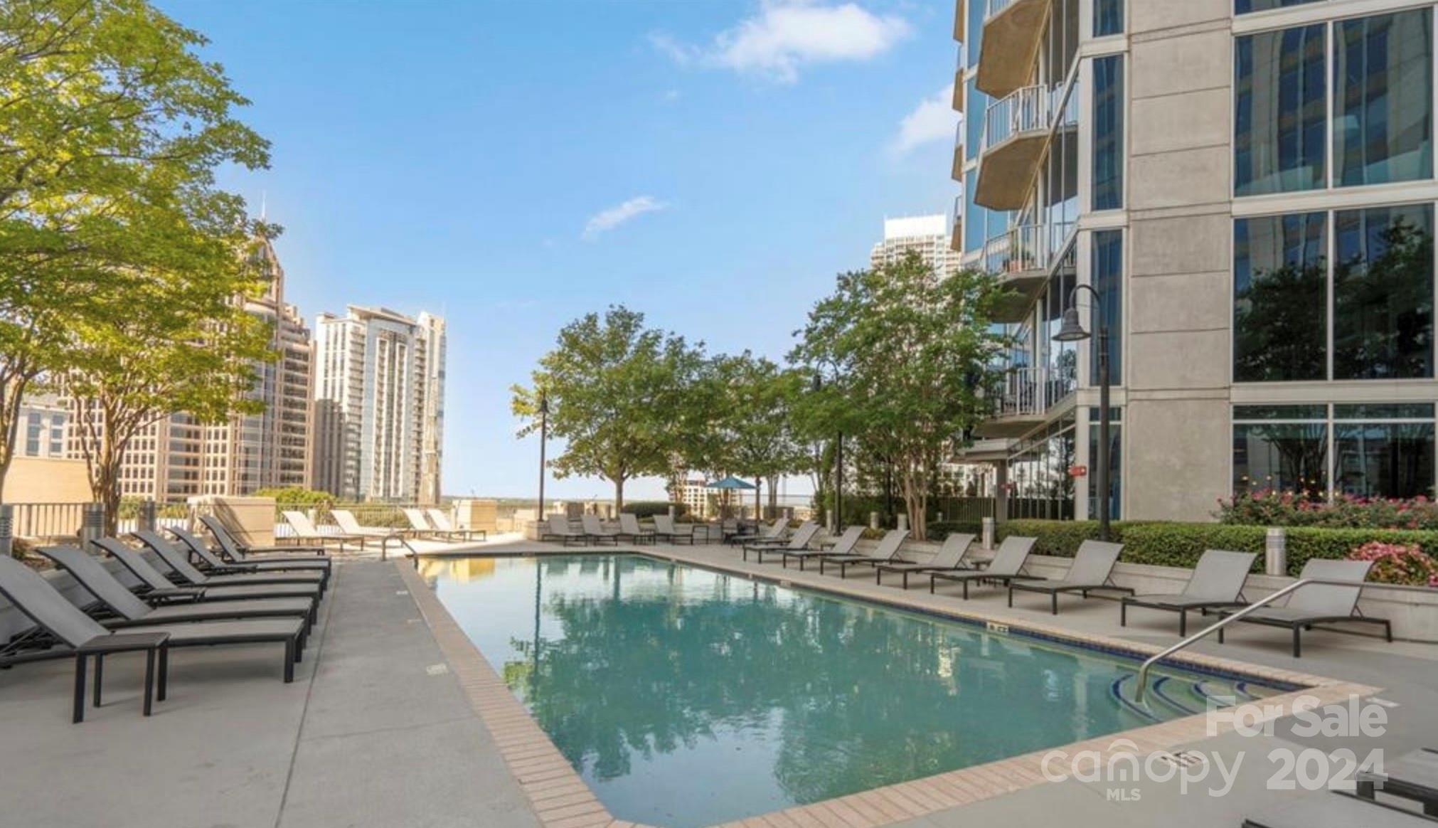 210 N Church Street Unit: 2903