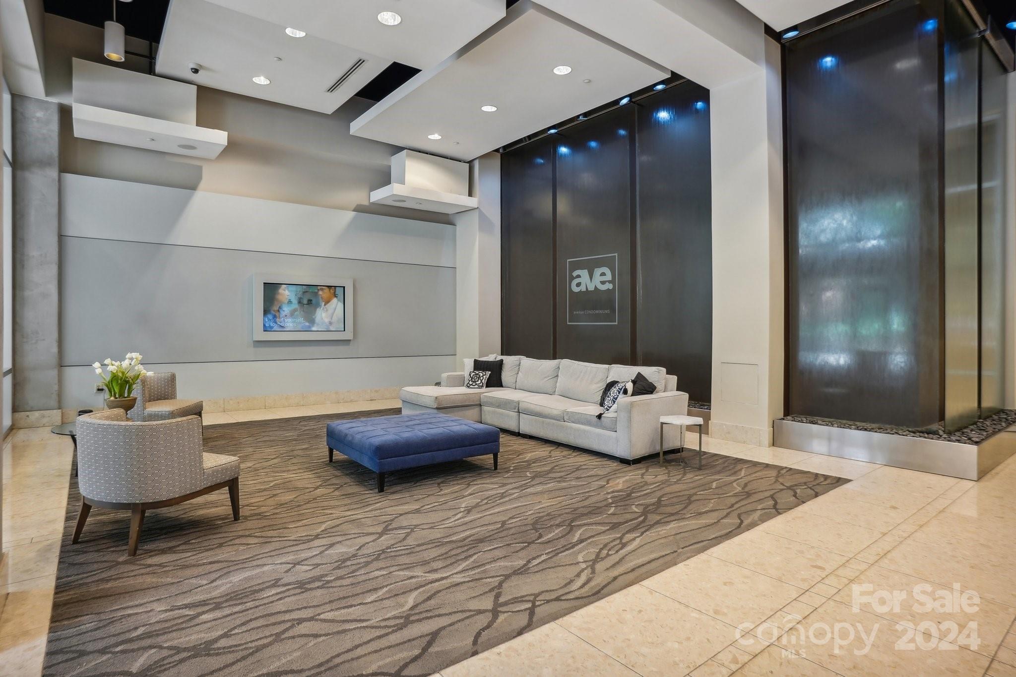 210 N Church Street Unit: 2903