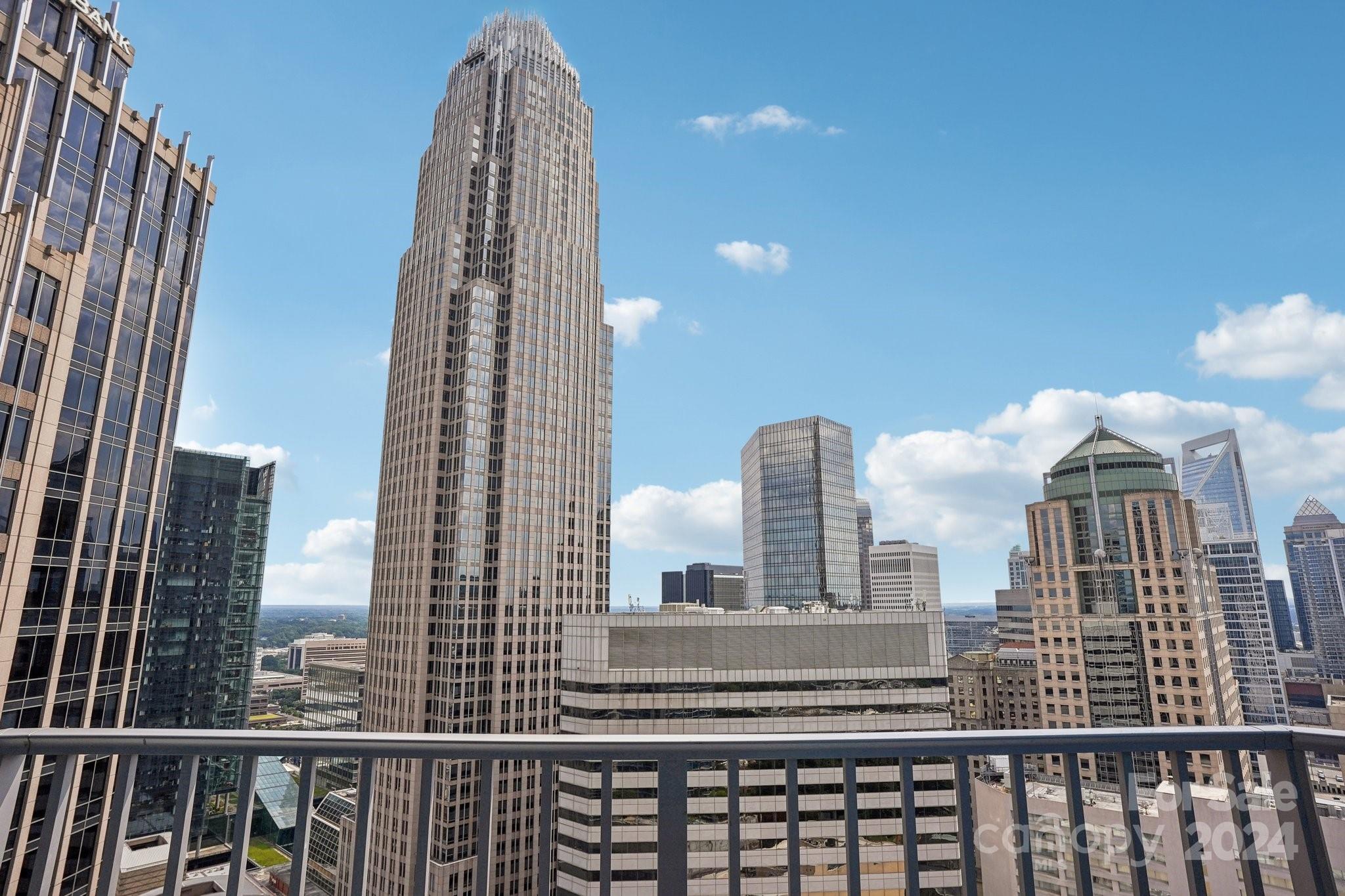 210 N Church Street Unit: 2903