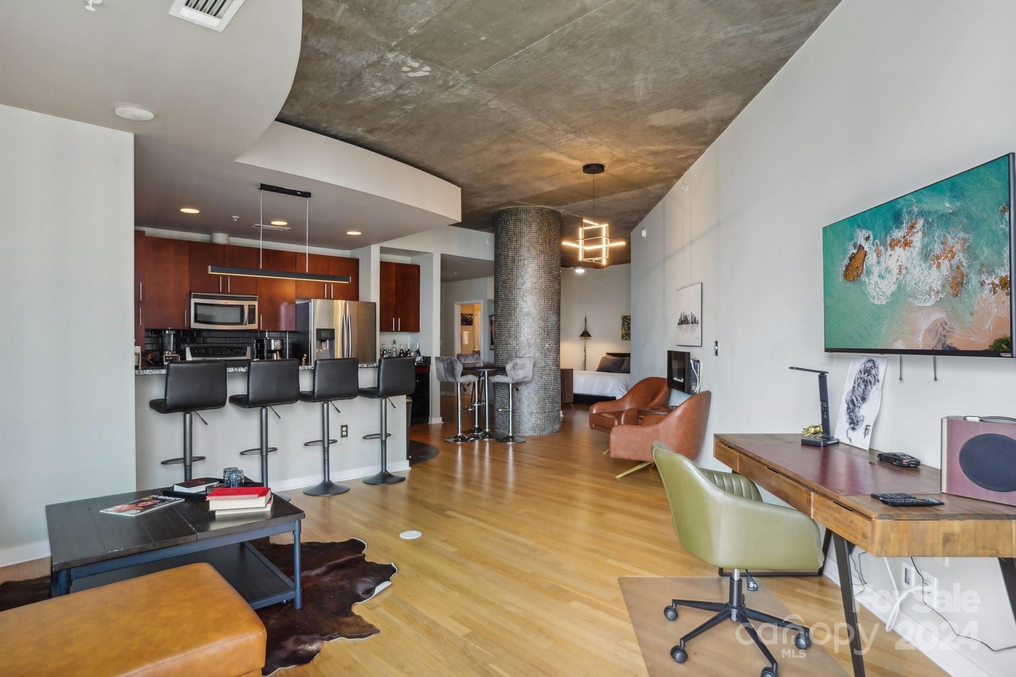 210 N Church Street Unit: 2903