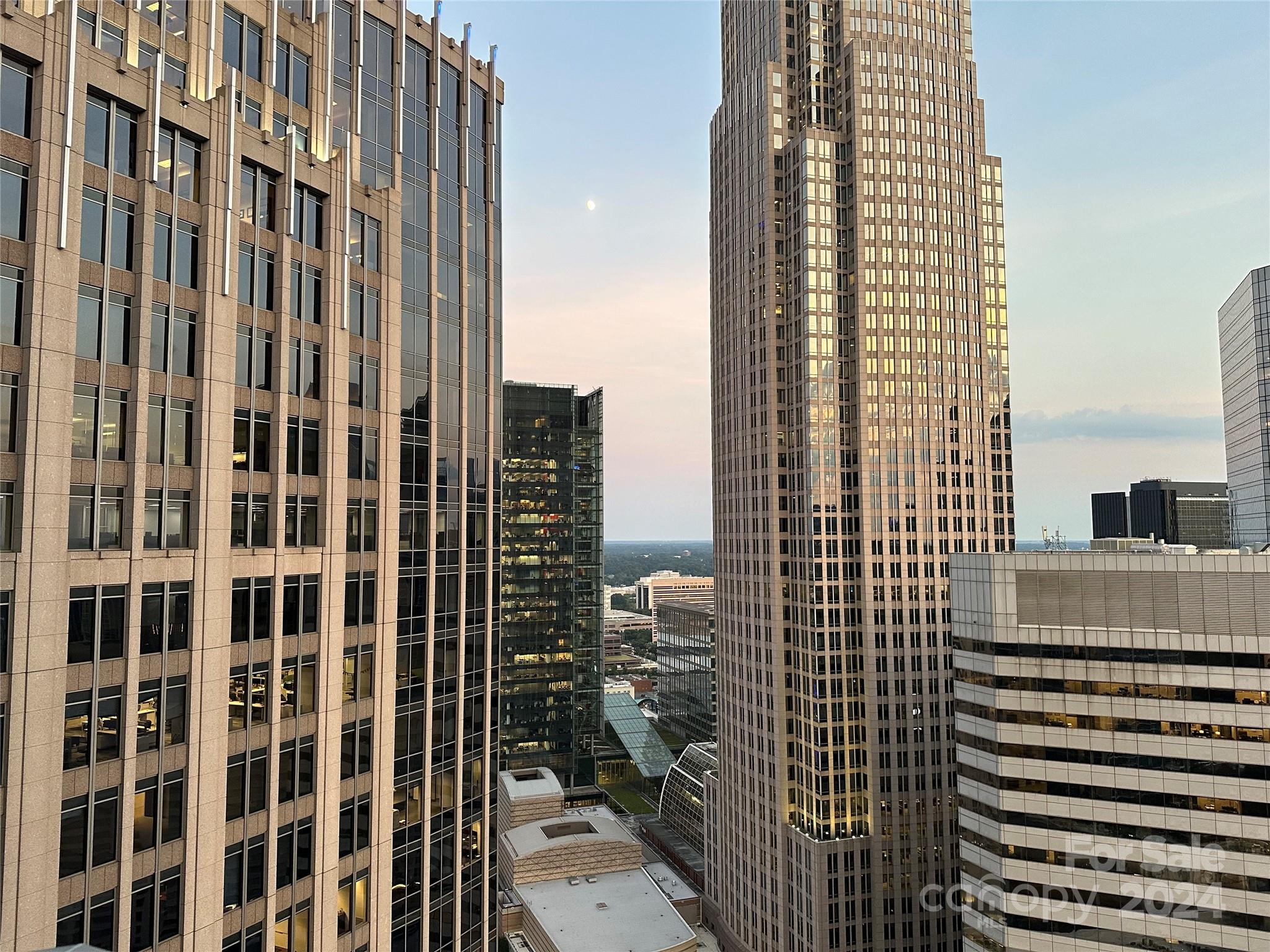 210 N Church Street Unit: 2903