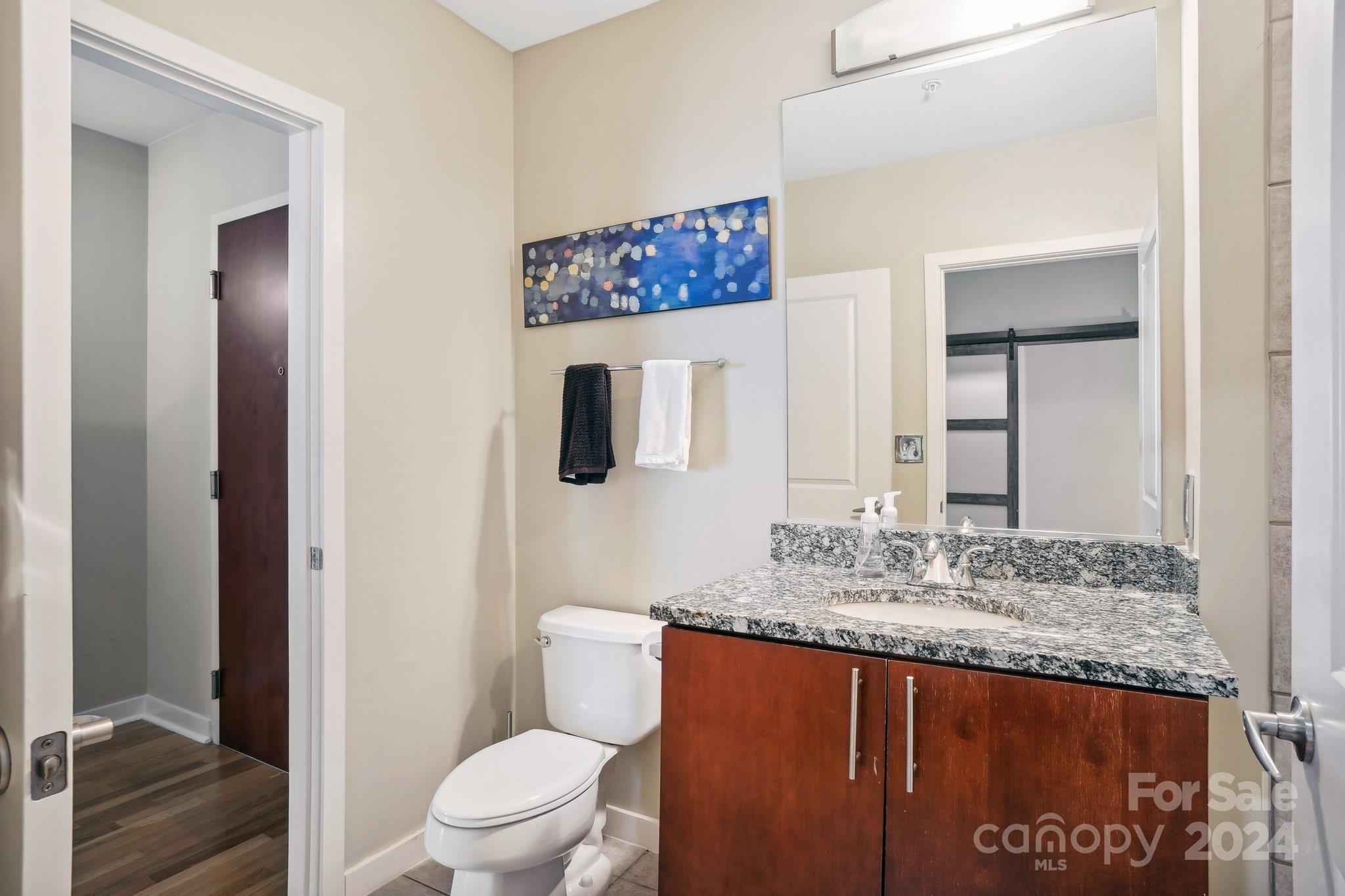 210 N Church Street Unit: 2903