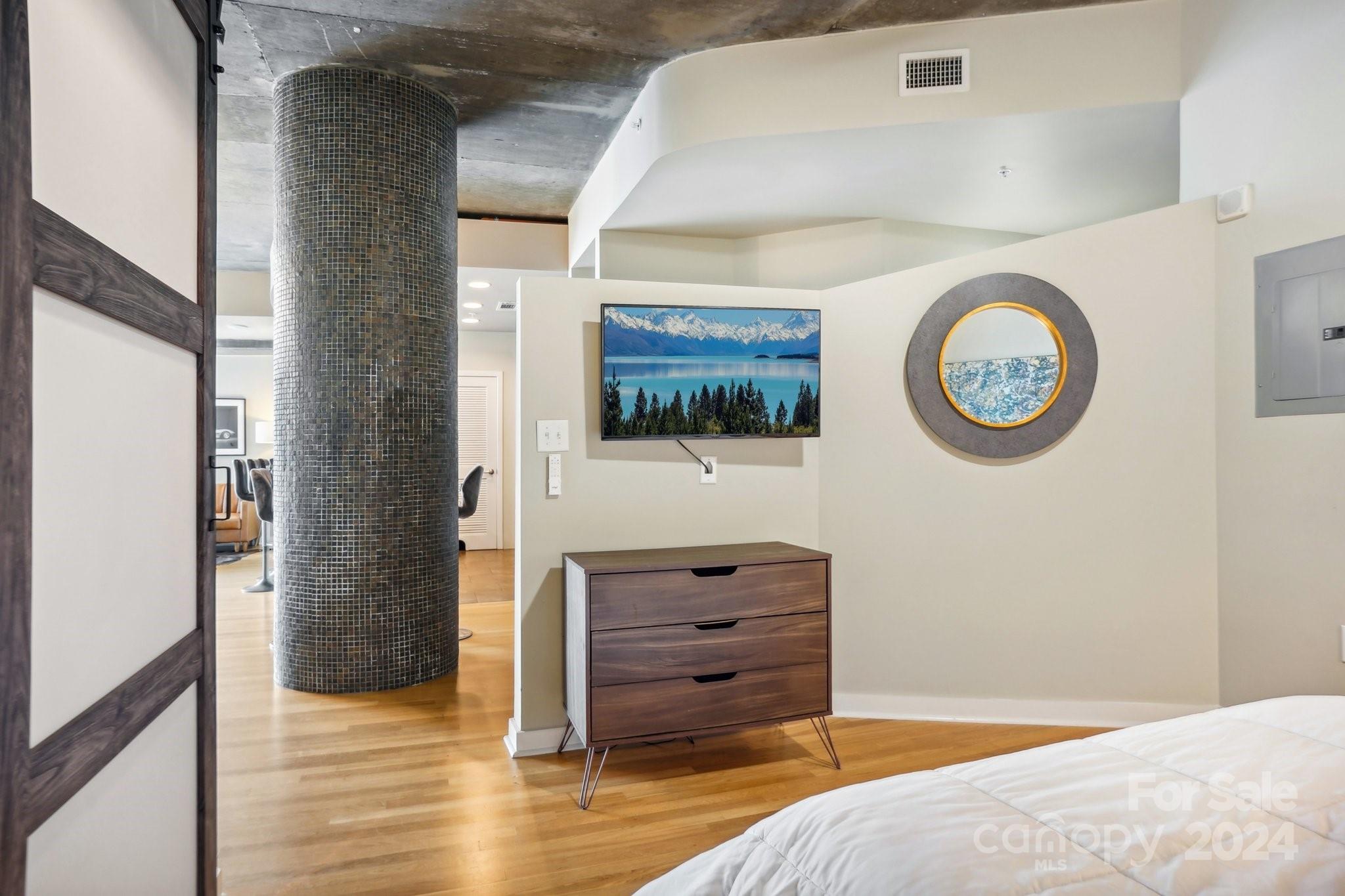210 N Church Street Unit: 2903