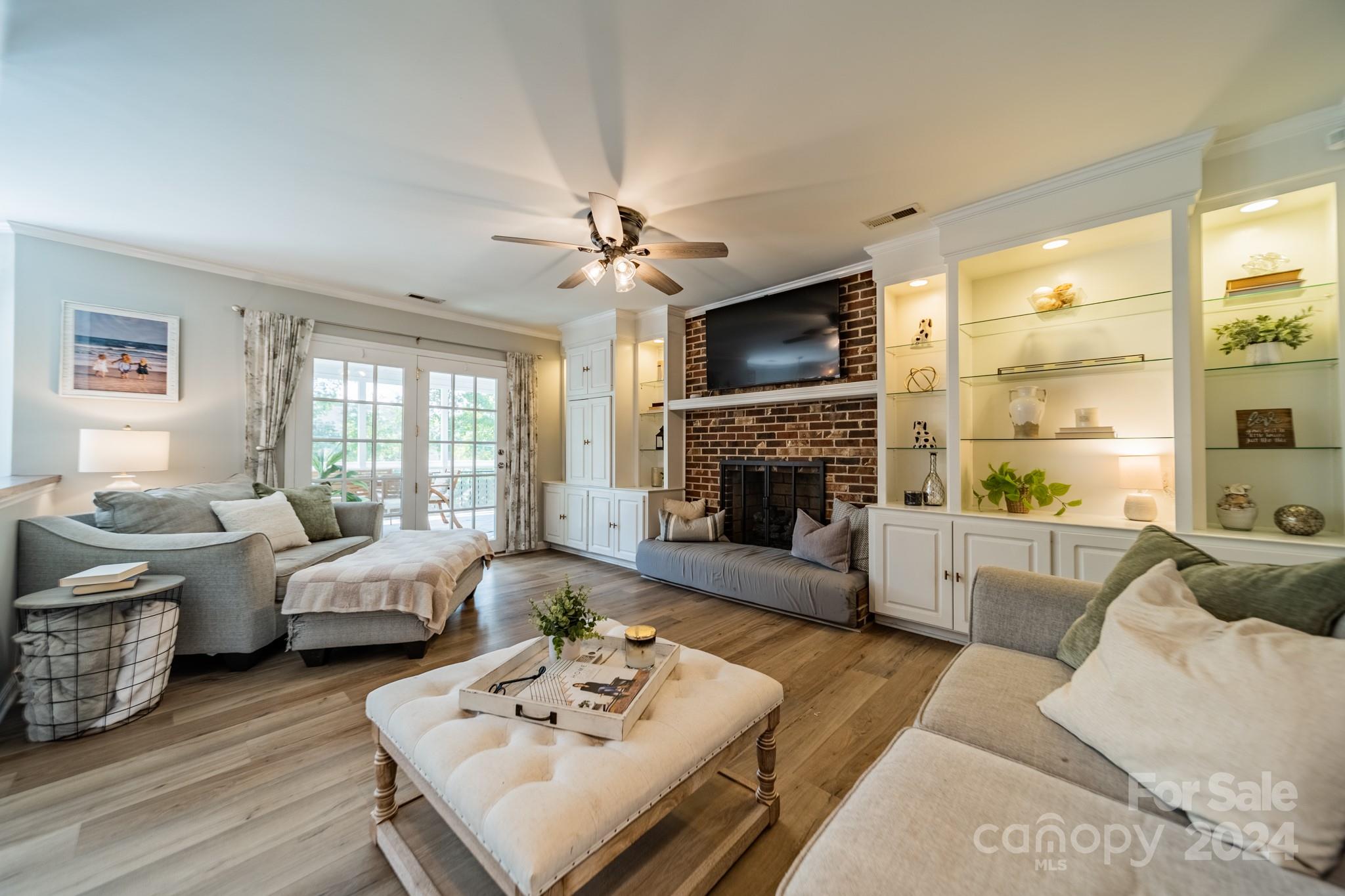 2819 Briar Ridge Drive