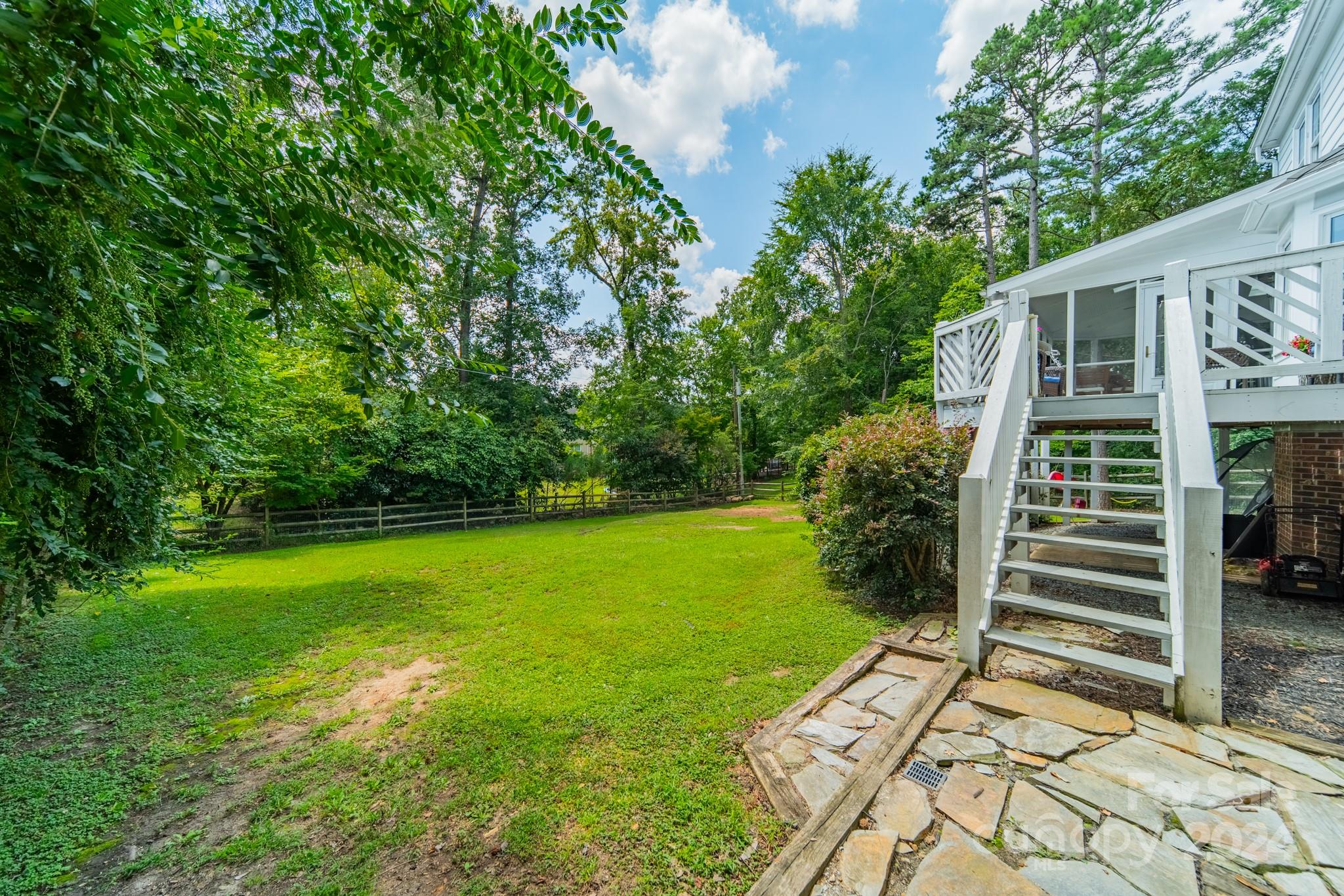 2819 Briar Ridge Drive