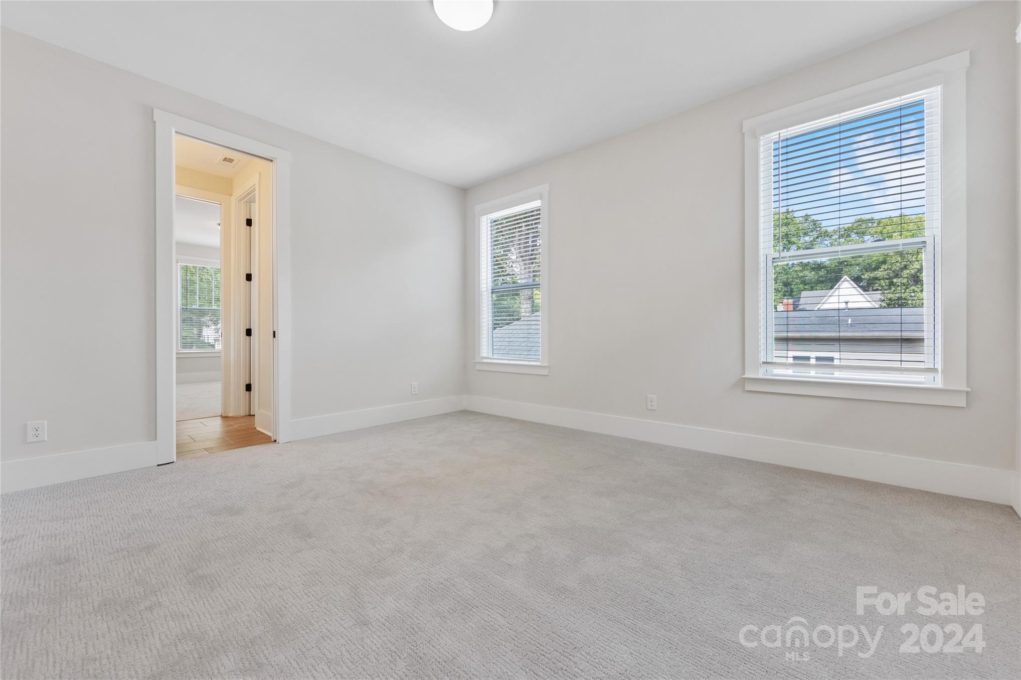 2633 Shenandoah Avenue
