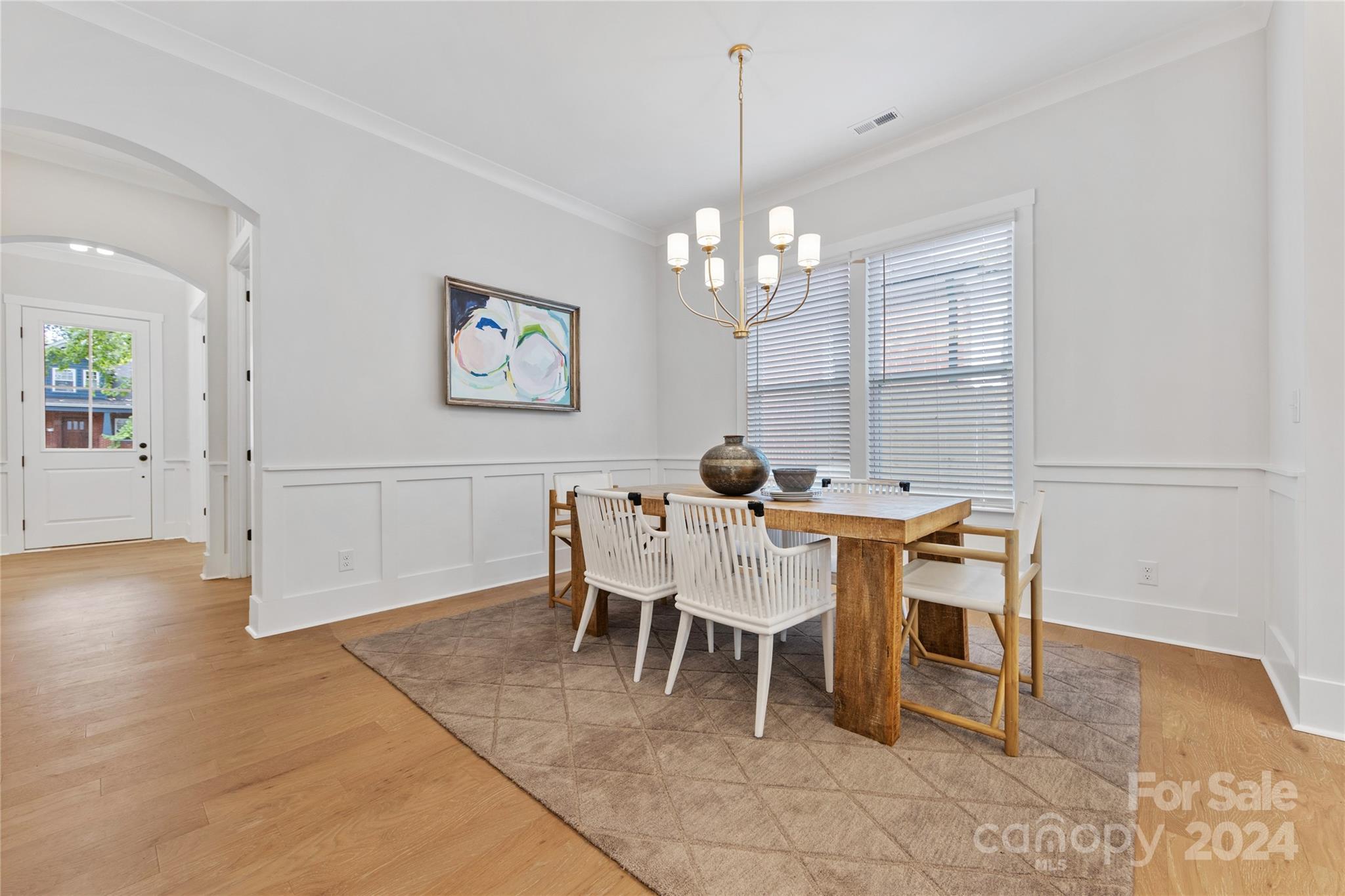 2633 Shenandoah Avenue