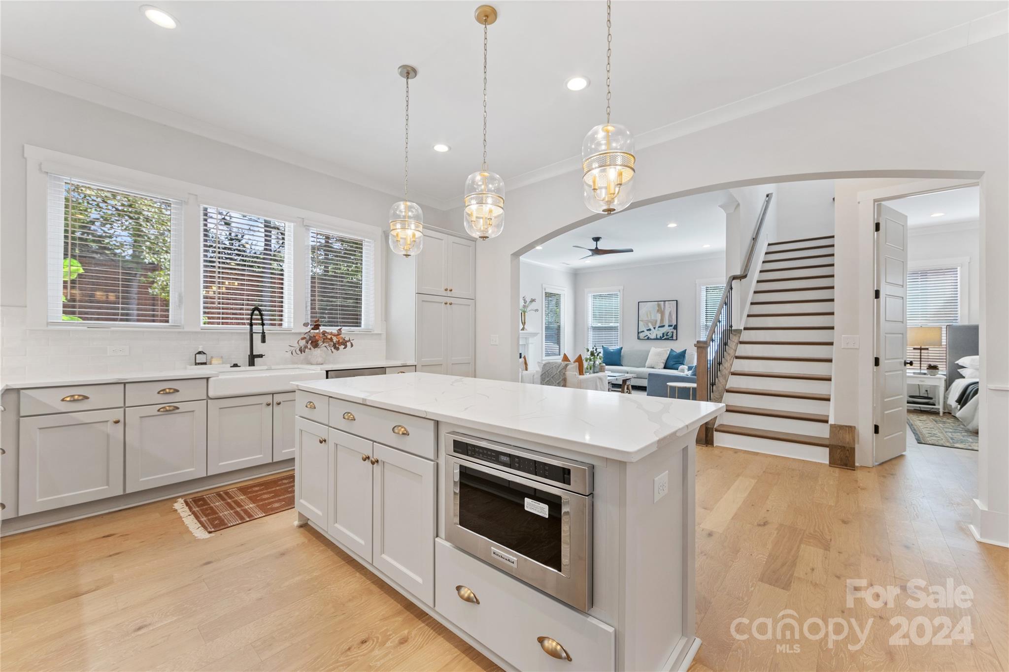 2633 Shenandoah Avenue