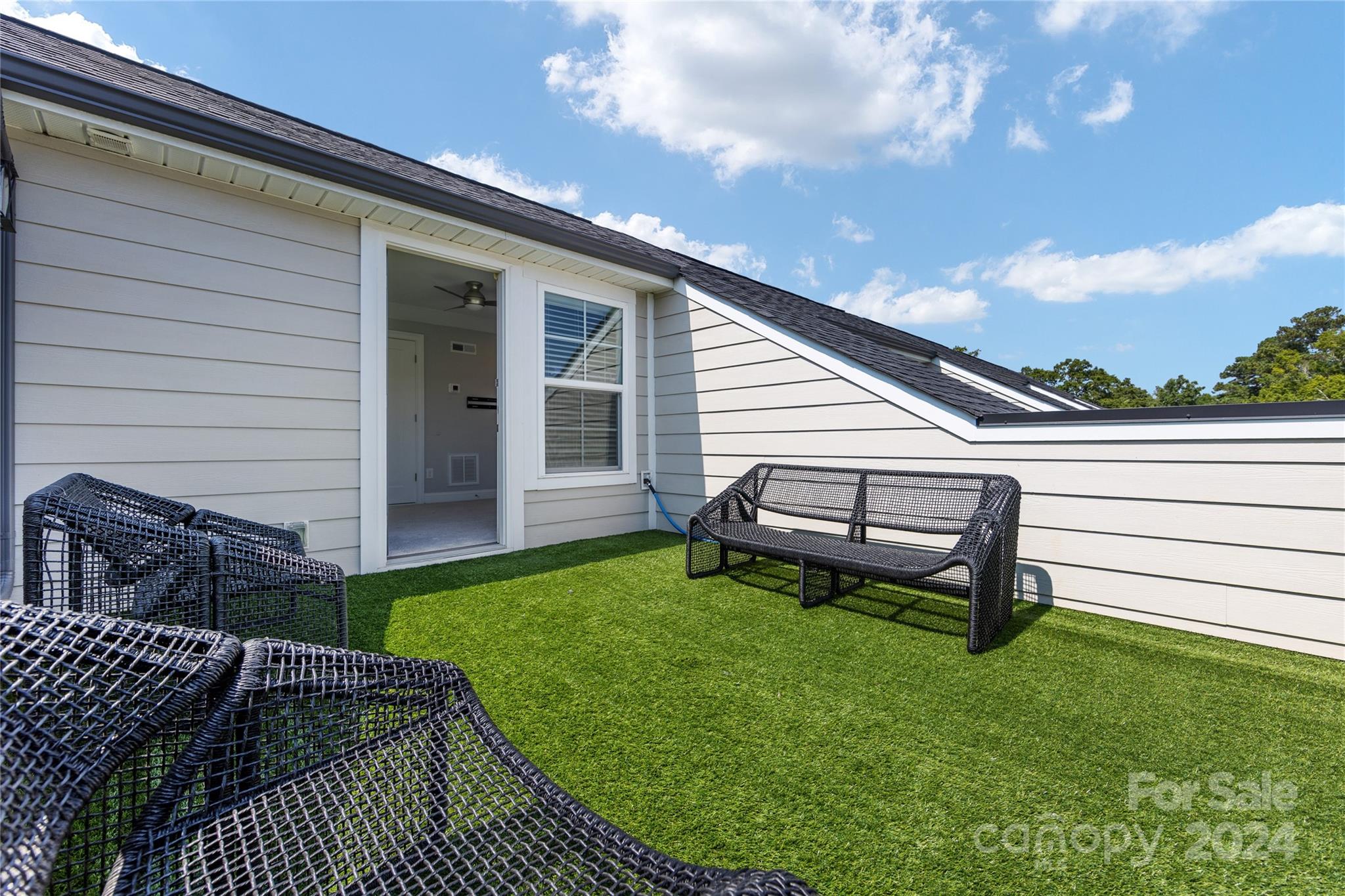 5050 Harrowsmith Lane