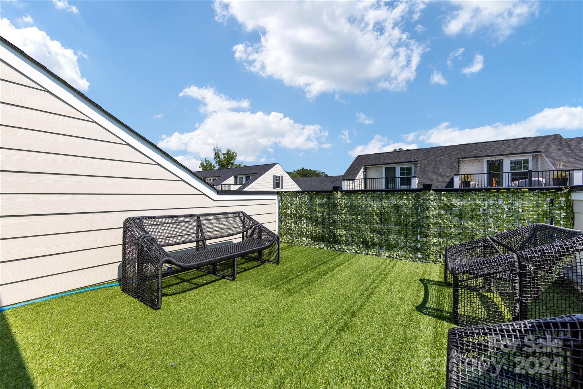 5050 Harrowsmith Lane