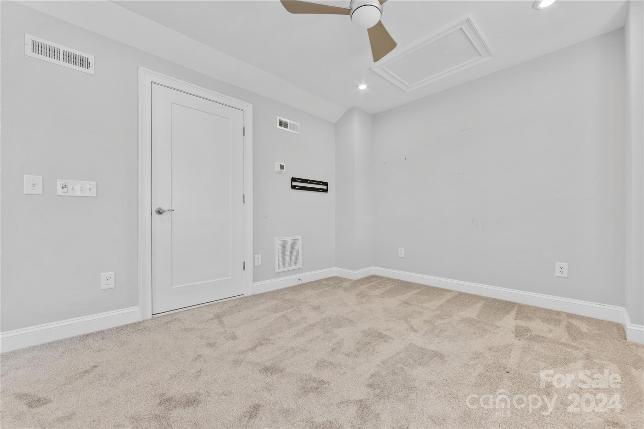 5050 Harrowsmith Lane