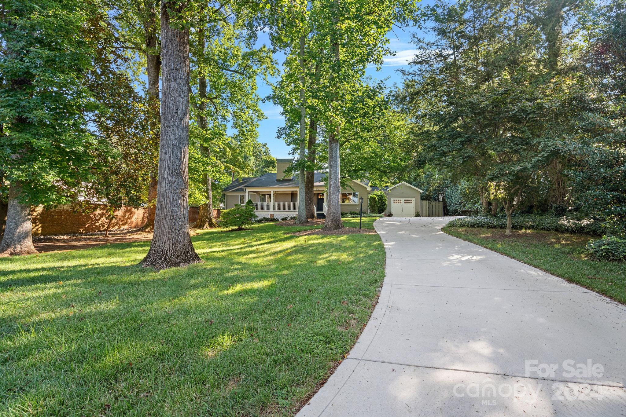 276 S Canterbury Road