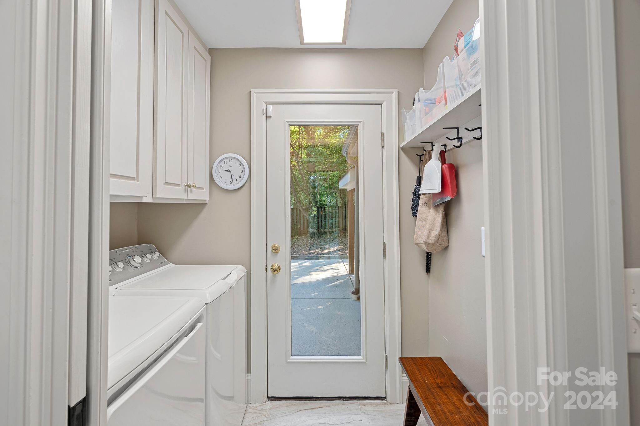 276 S Canterbury Road