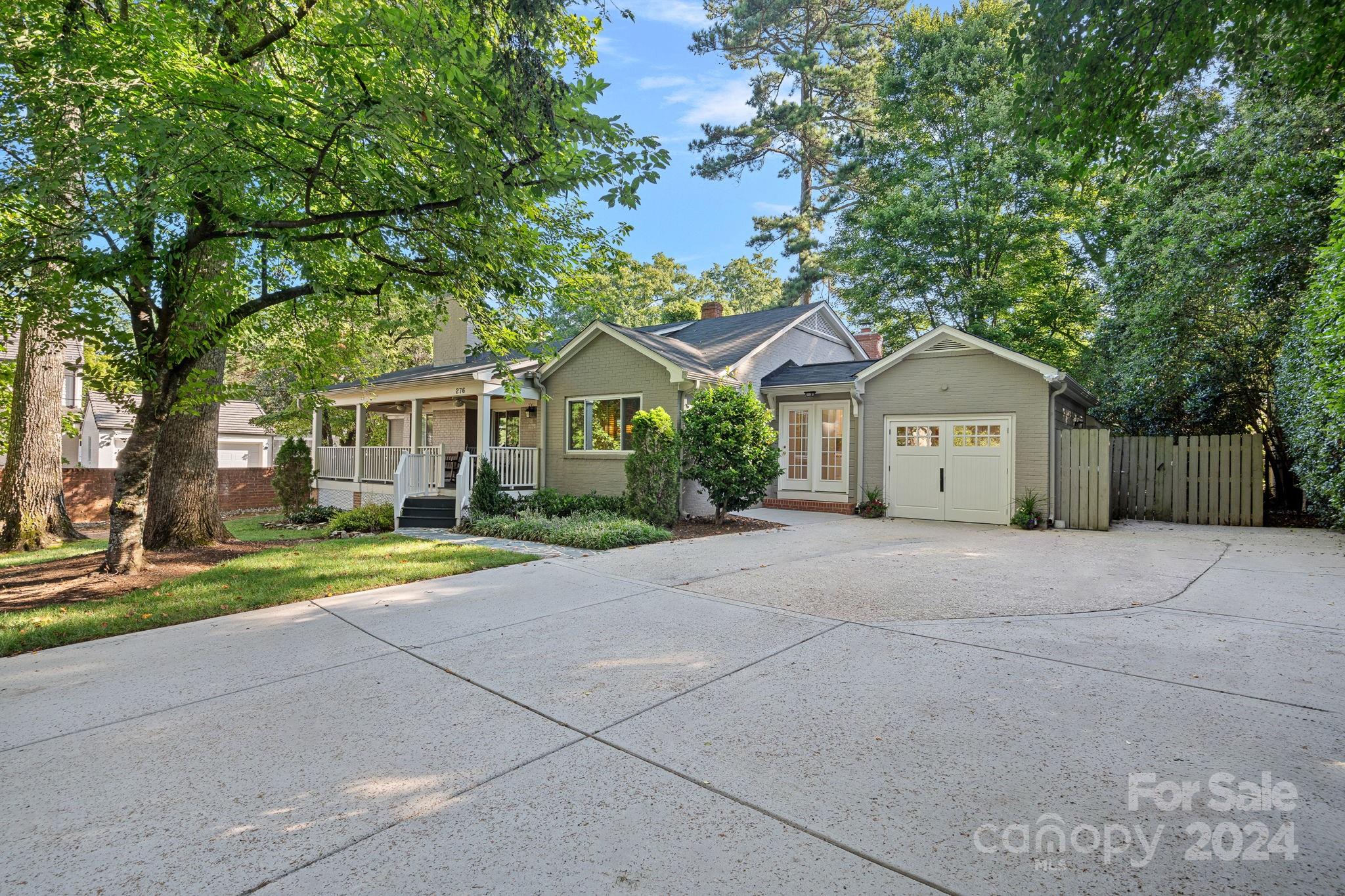 276 S Canterbury Road
