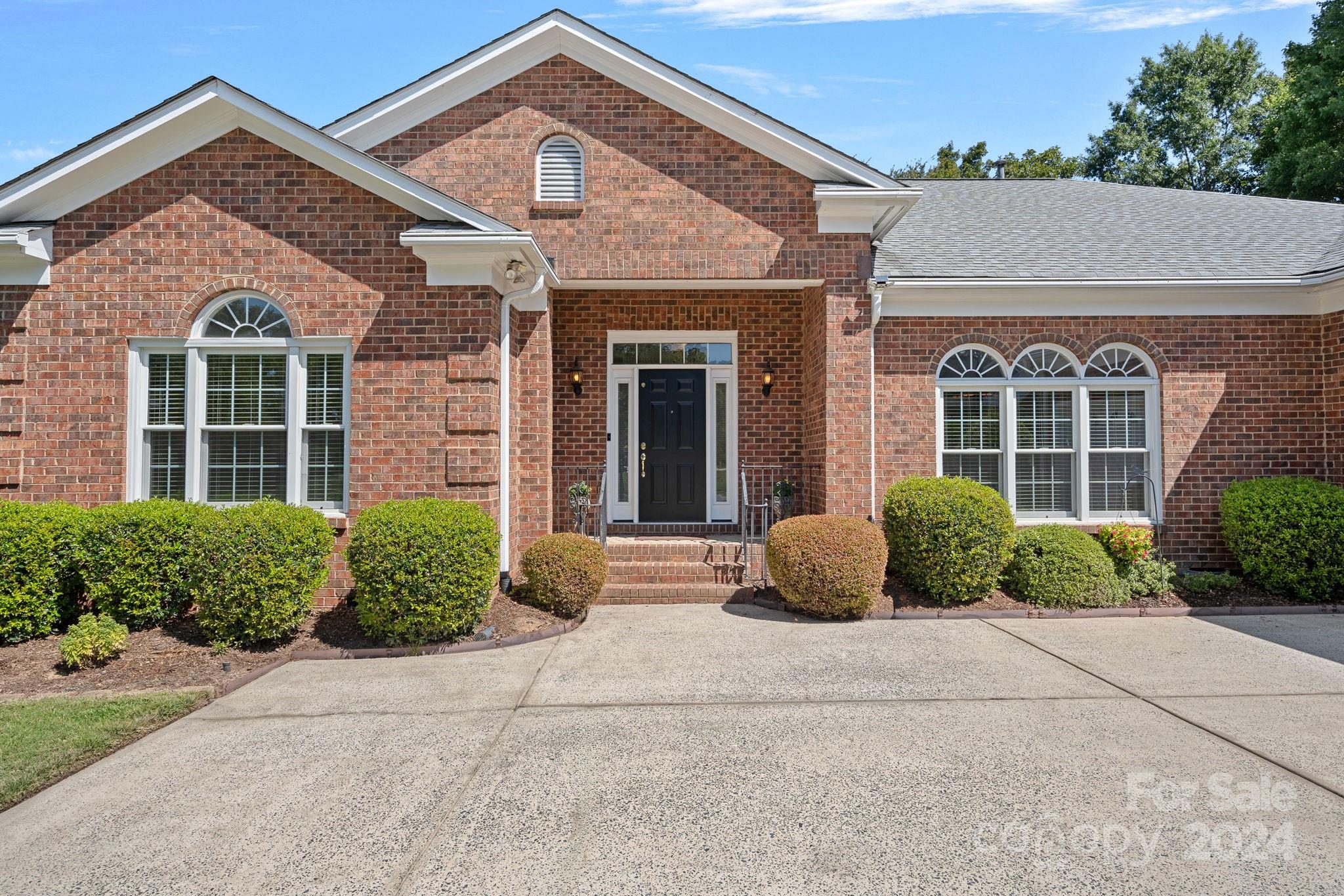 6210 Queensbury Court