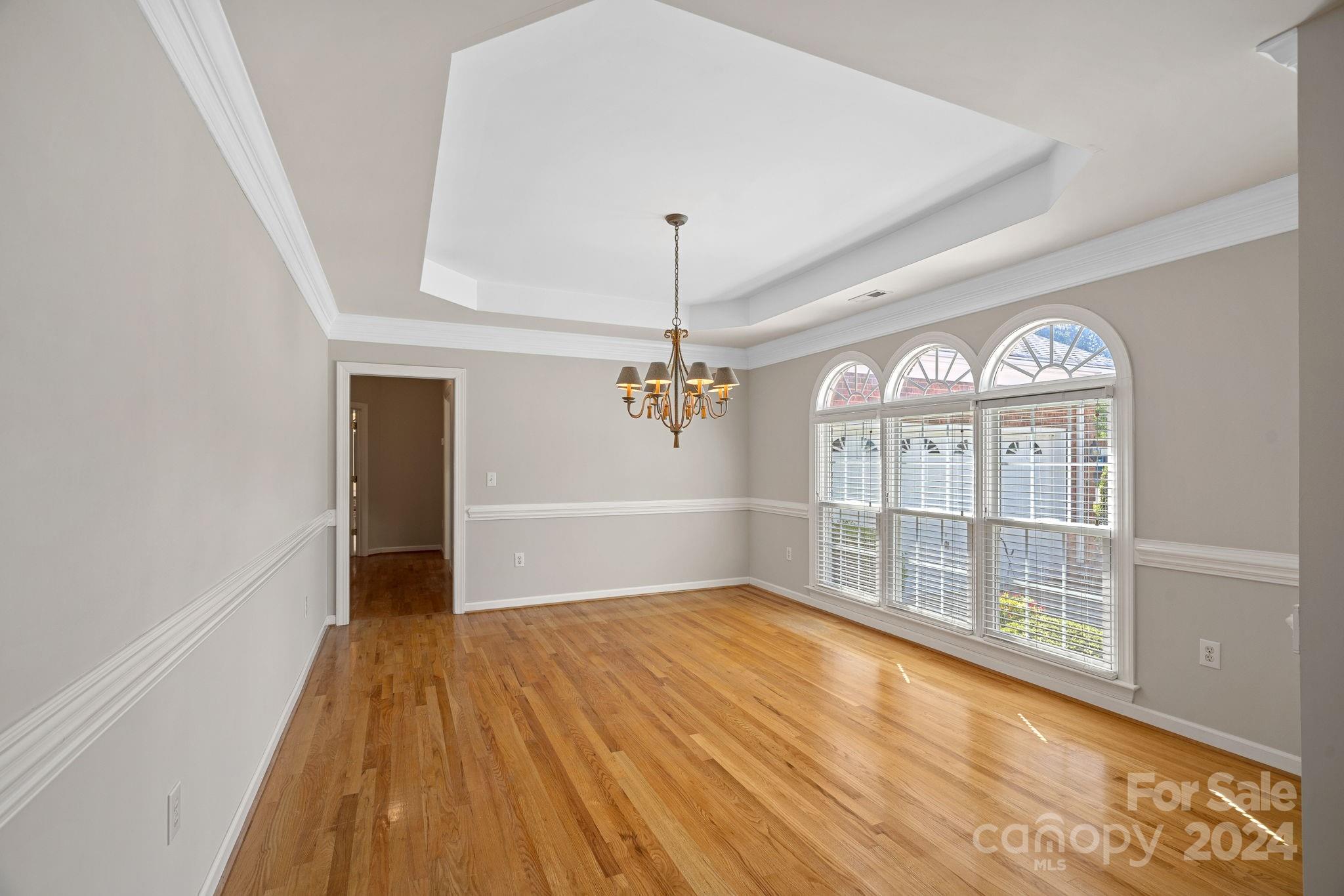 6210 Queensbury Court