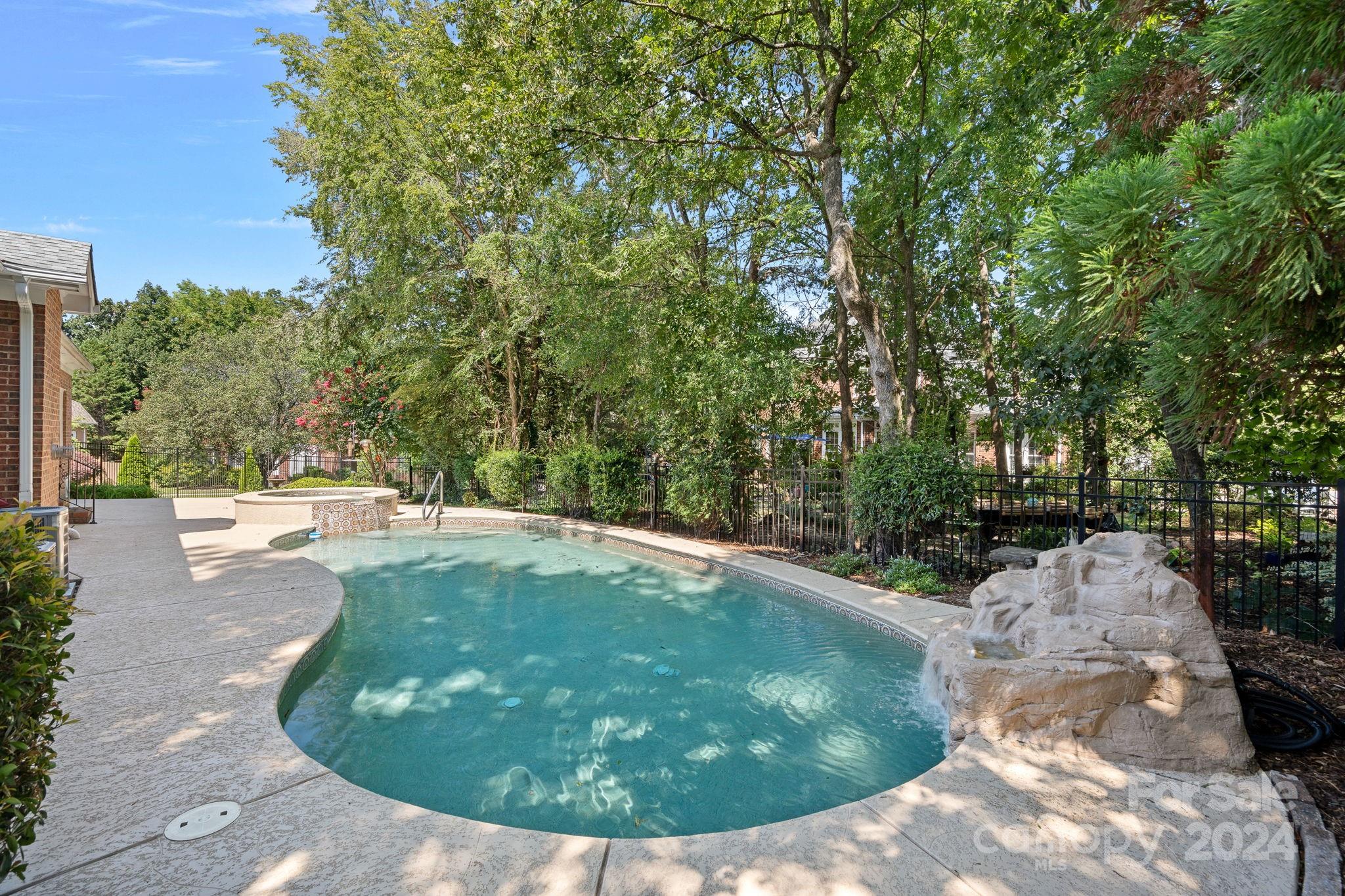 6210 Queensbury Court