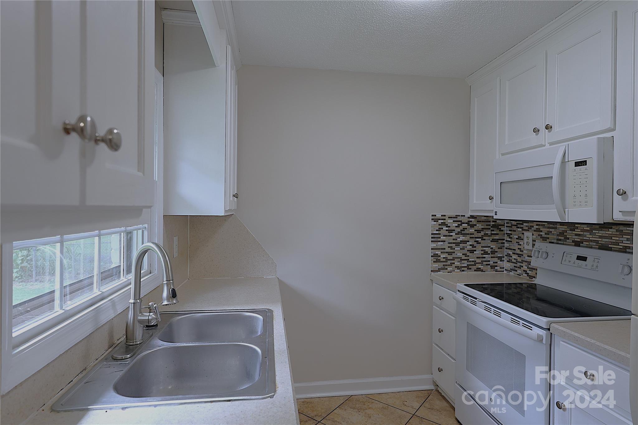 4308 Winedale Lane