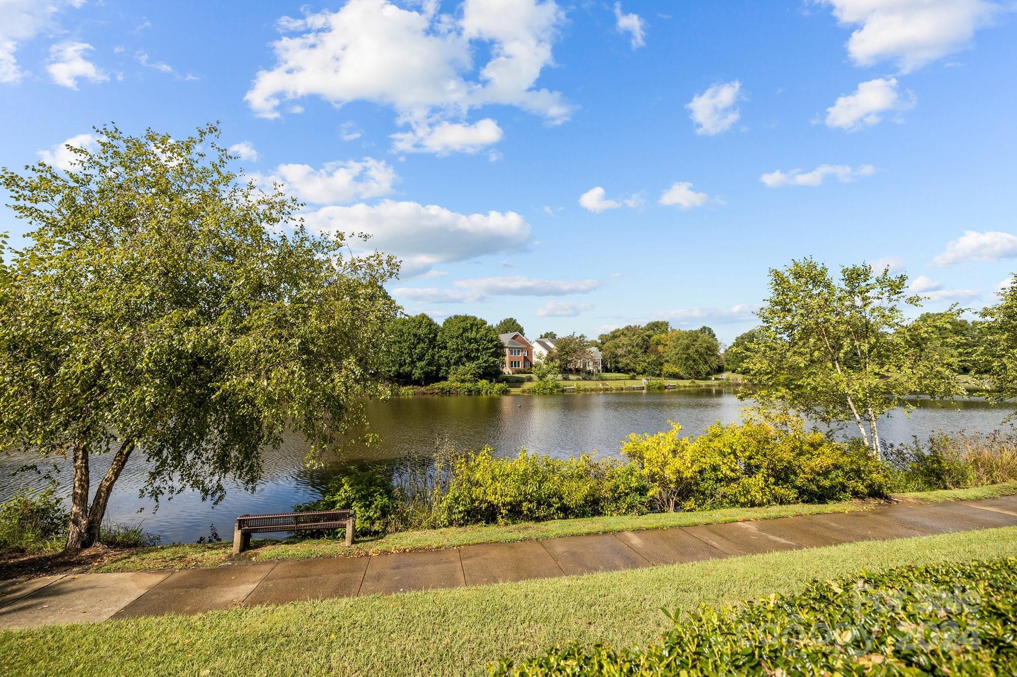 8025 Hawk Crest Court